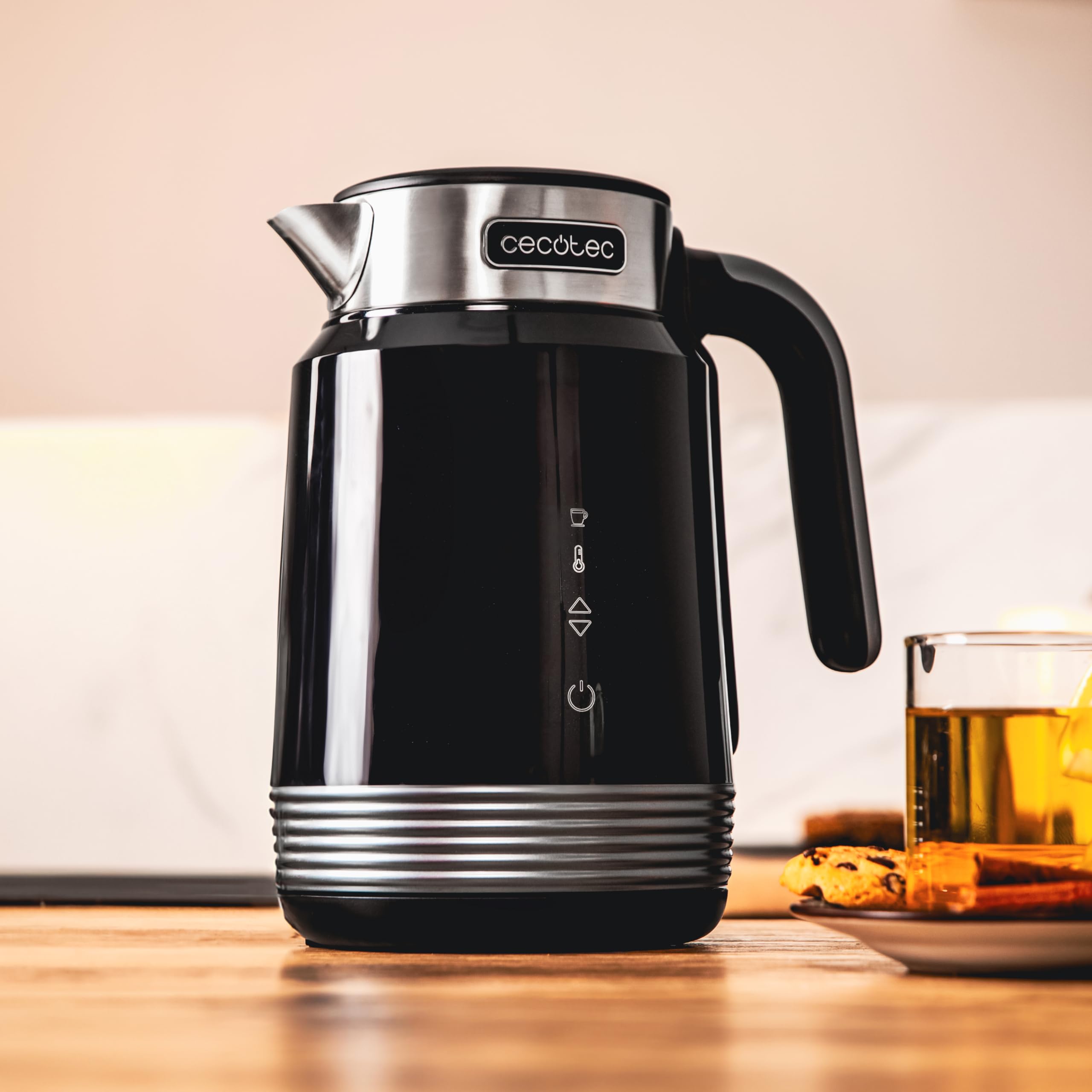 Cecotec Hervidor De Agua de 1,7L Eléctrico ThermoSense 600 Touch Black. 2200W, Libre De BPA, Acero Inoxidable y Plástico de máxima Calidad, Luz led y Luz de Funcionamiento, Base de 360º