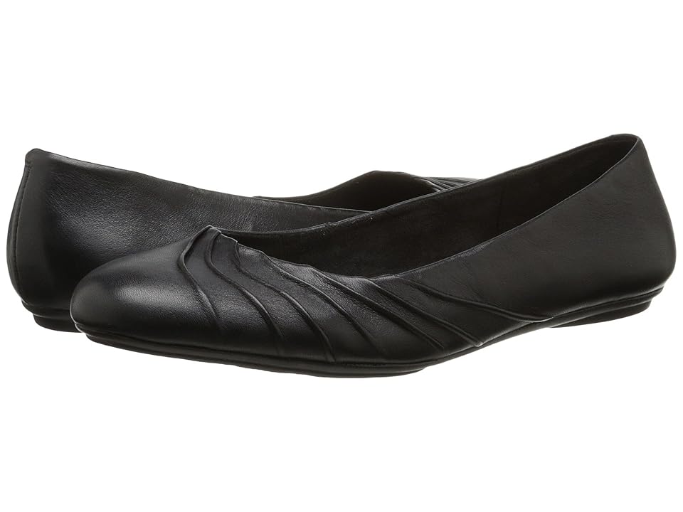 

Hush Puppies Zella Chaste (Black Leather) Women's Slip on Shoes