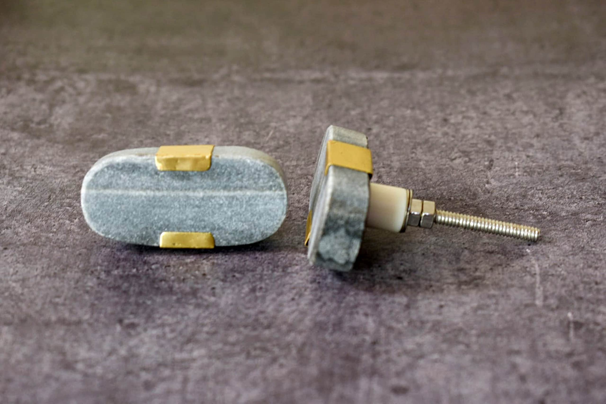 ARTISNO Oval Stone Brass Knob, Grey, Medium - Image 4