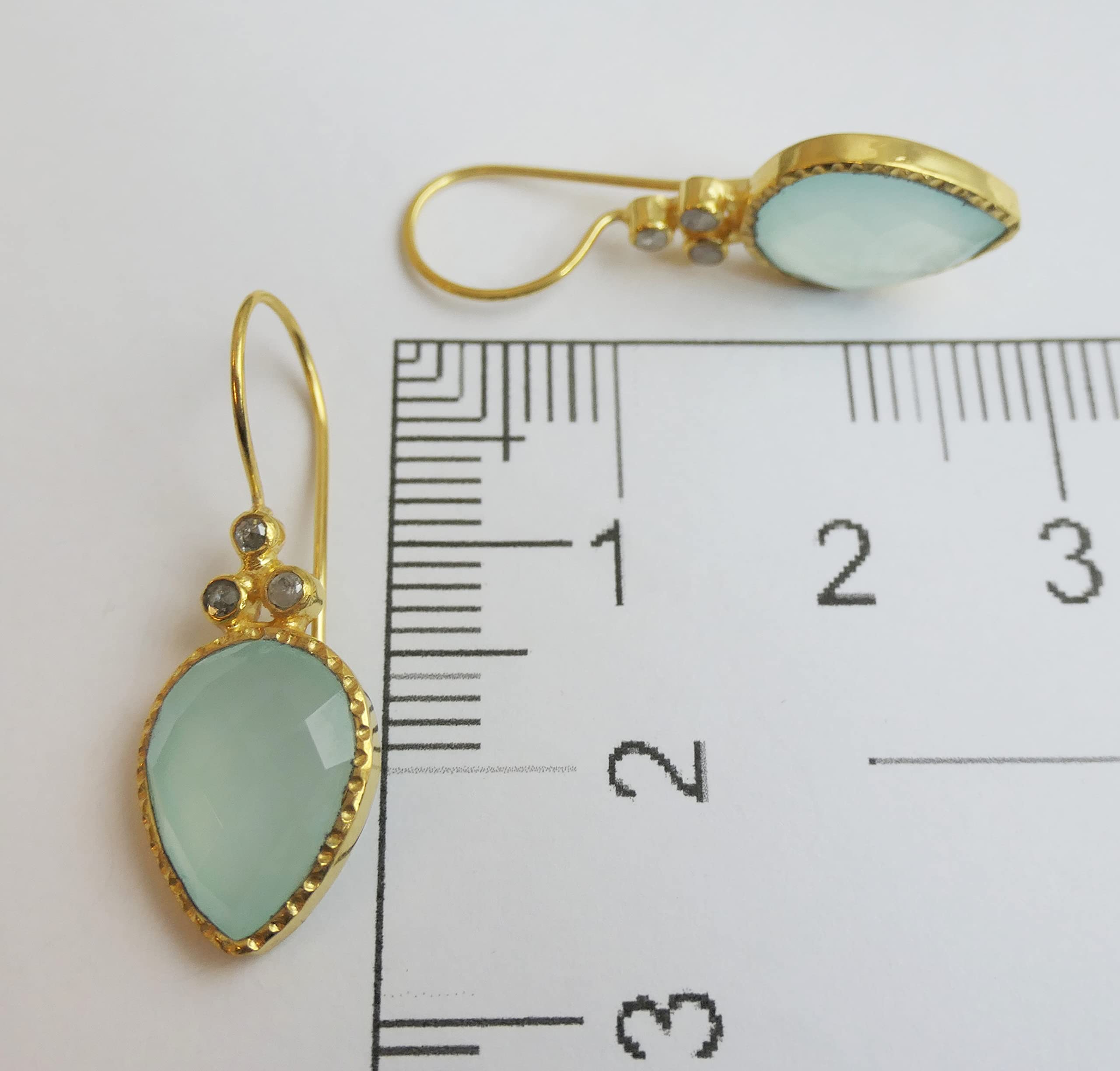 Pendientes de plata de ley con baño de oro, calcedonia aguamarina y diamantes
