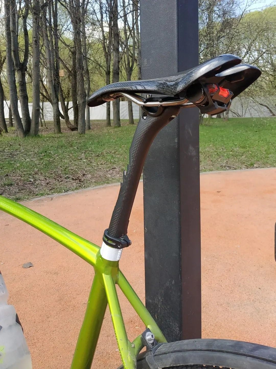 Selle de vélo Tige de Selle en Carbone Tube de Selle Hydraulique