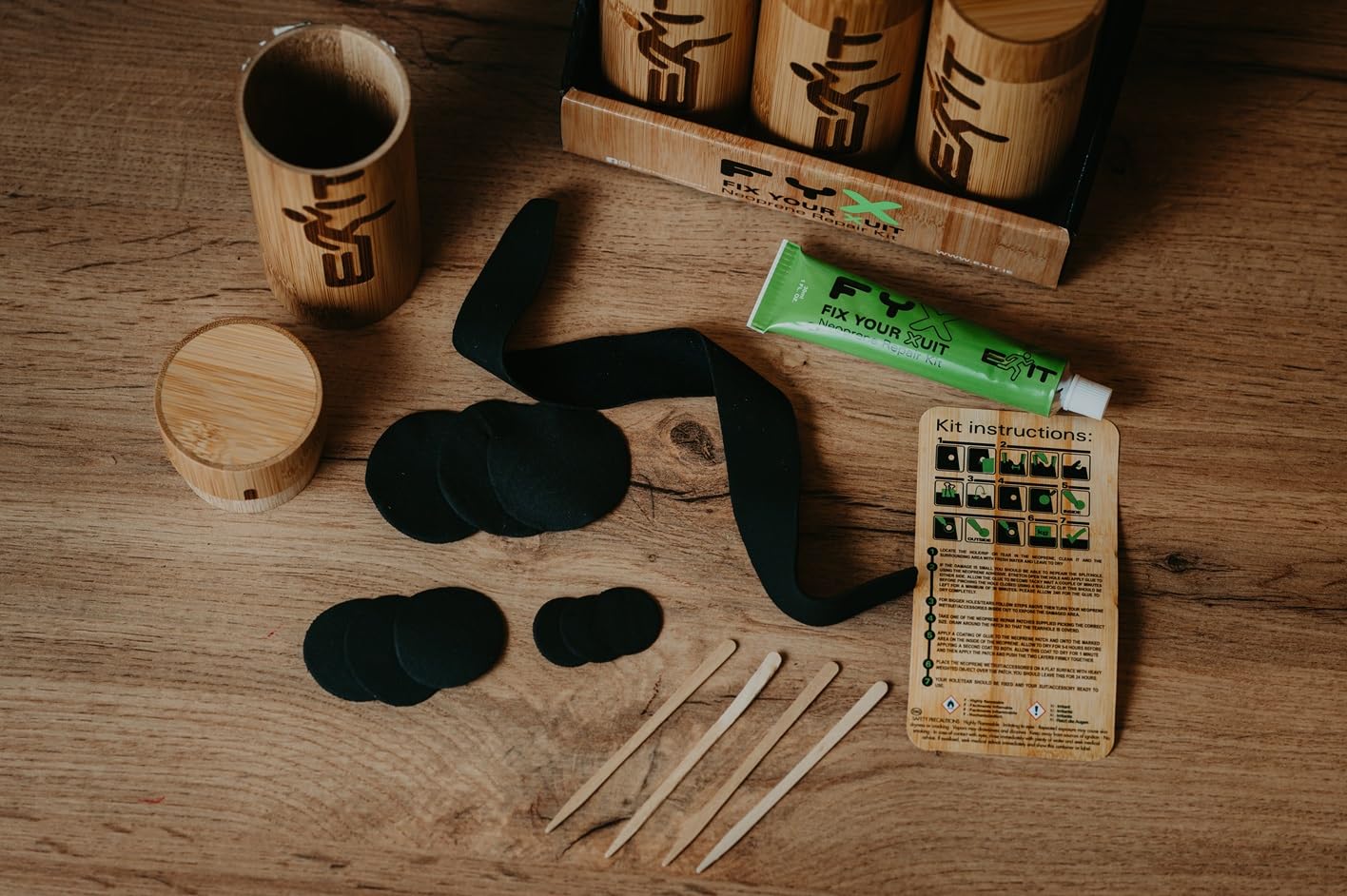 FYX Neoprenanzug-Reparaturset | Neopren-Reparatur | Neoprenanzug-Fix | Kleber & Flicken | Wiederverwendbare Verpackung