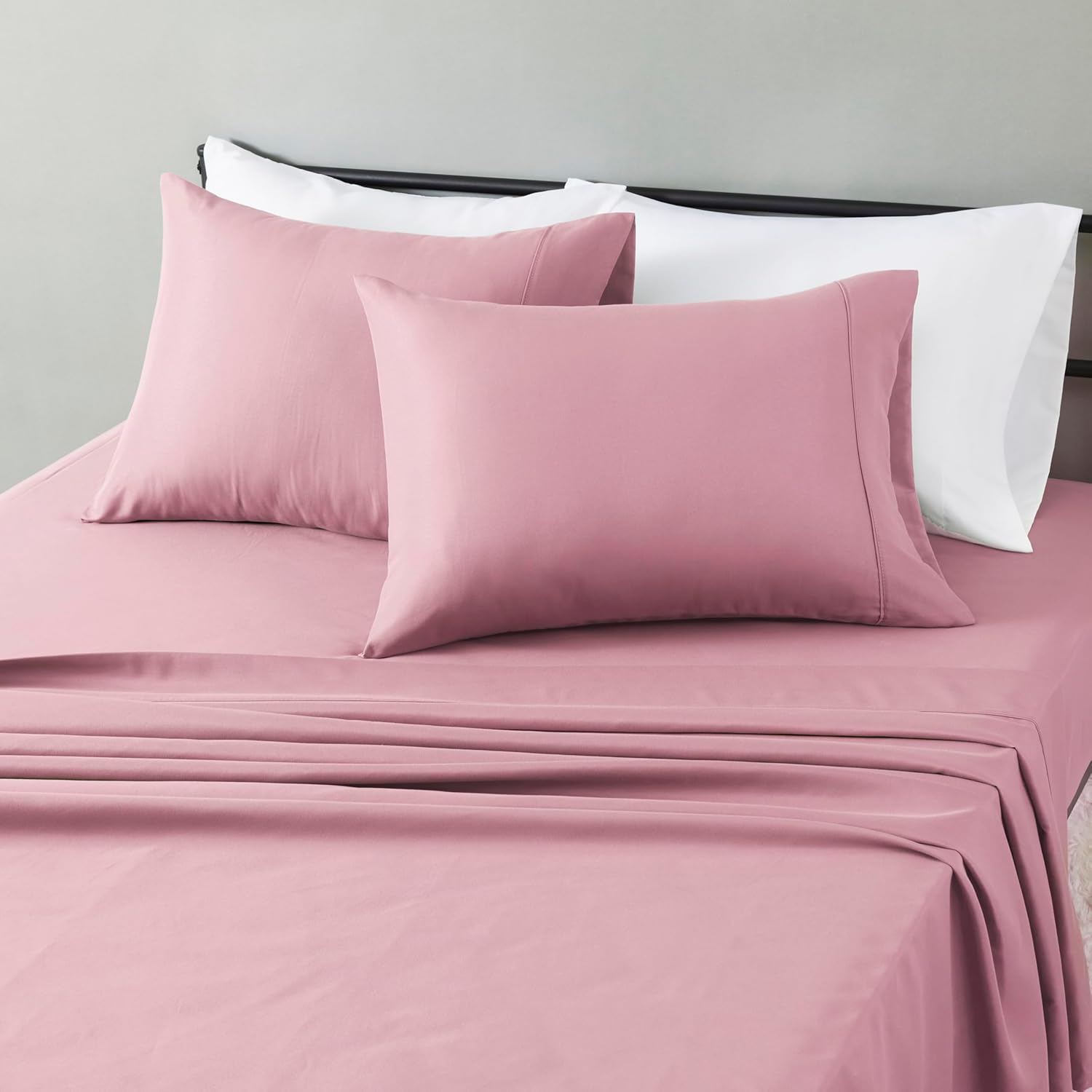 Amazon Basics Lightweight Microfiber 4-Piece Bed Sheet Set, Rose, Solid, Queen Rose Queen