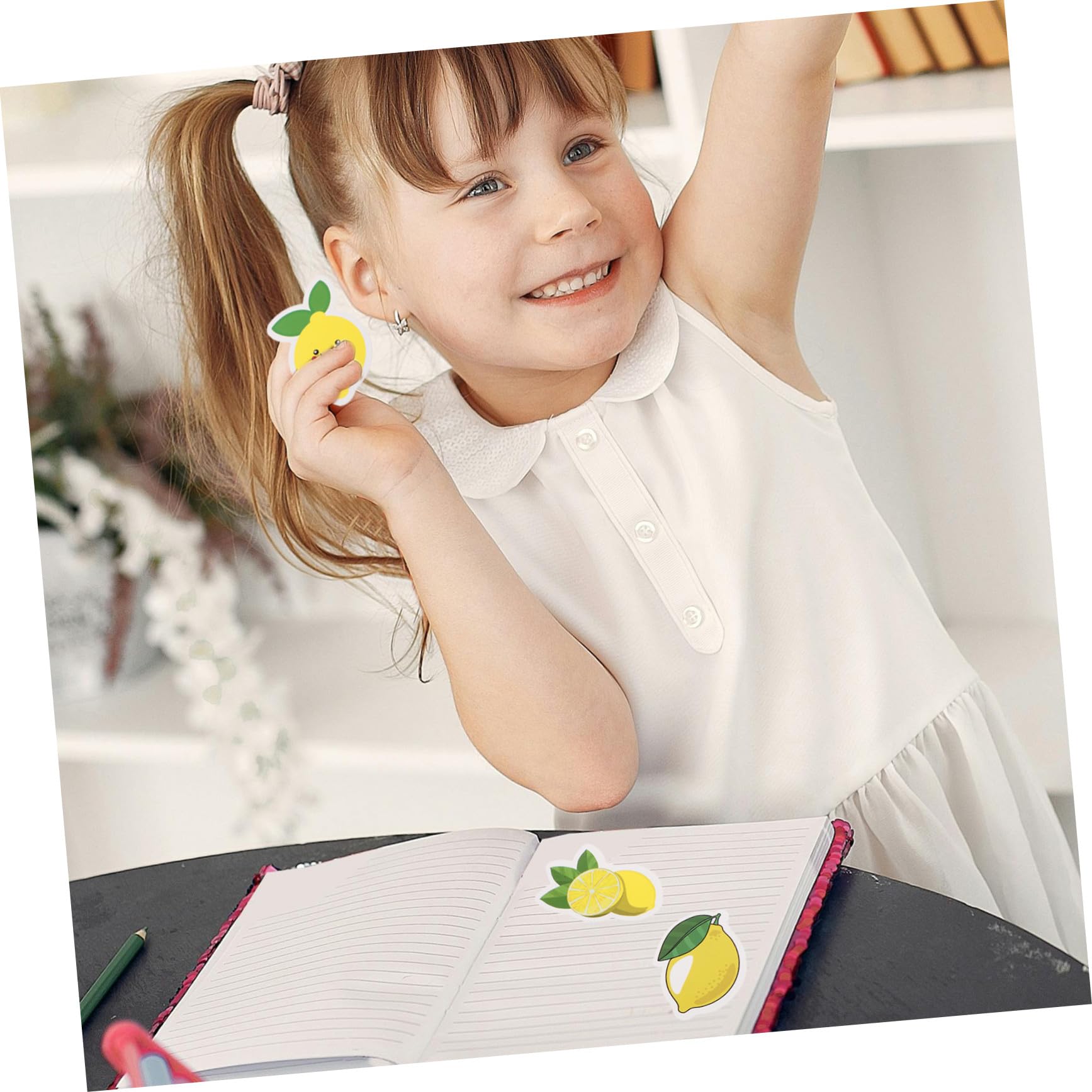 iplusmile 50 Pegatinas Adhesivas Diseño Adorable de Limón para Decorar Maletas y Laptops, Seguras Obsequio para Amigos