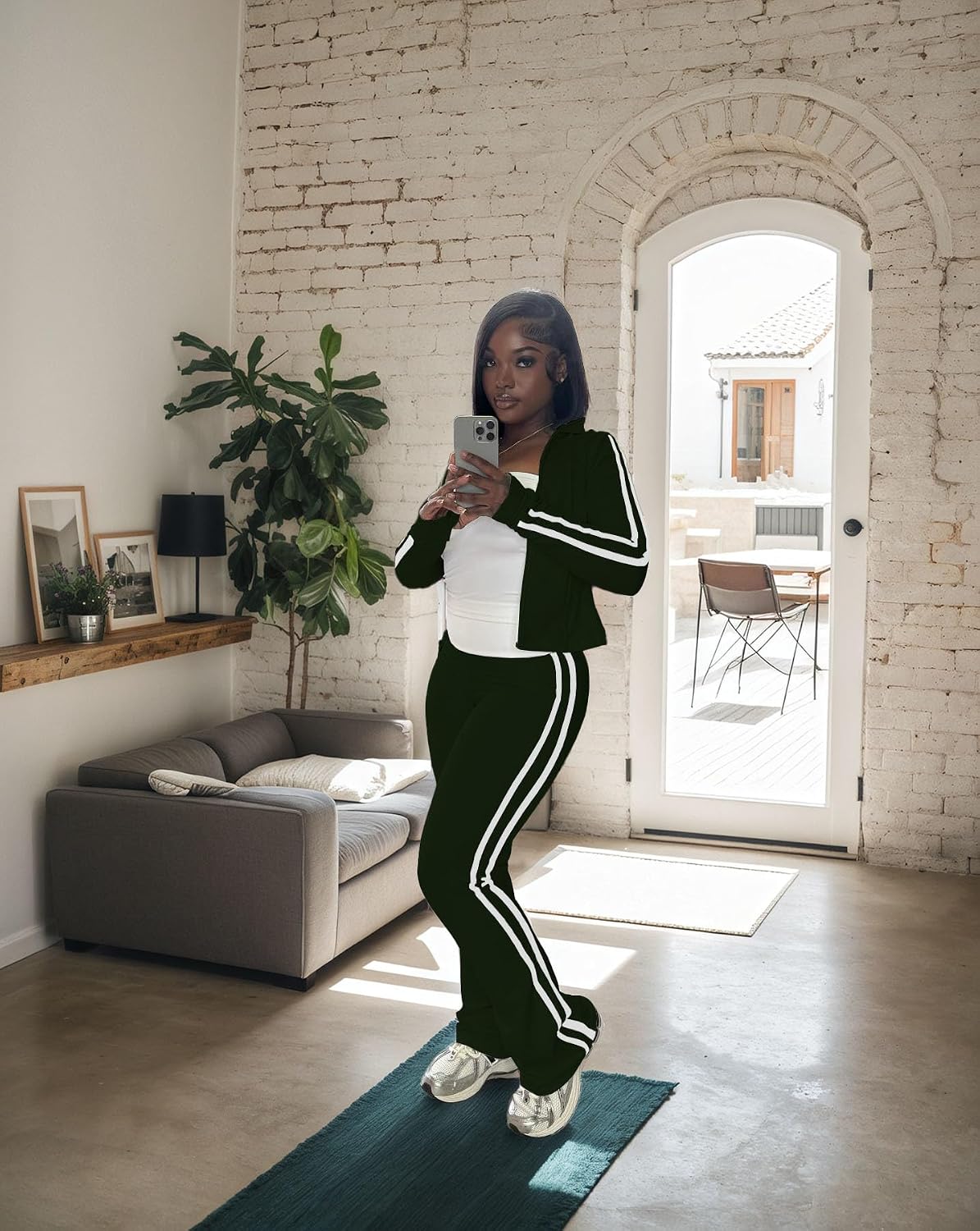 HBQ Women's 2 Piece Sweatsuit Zip Up Crop Top Flare Pants Striped Tracksuit | Long Sleeve Outfits,Casual Jogger Loungewear Set,Cute Matching Set,Soft,Comfortable,Functional Pockets,Thumb Hole Design