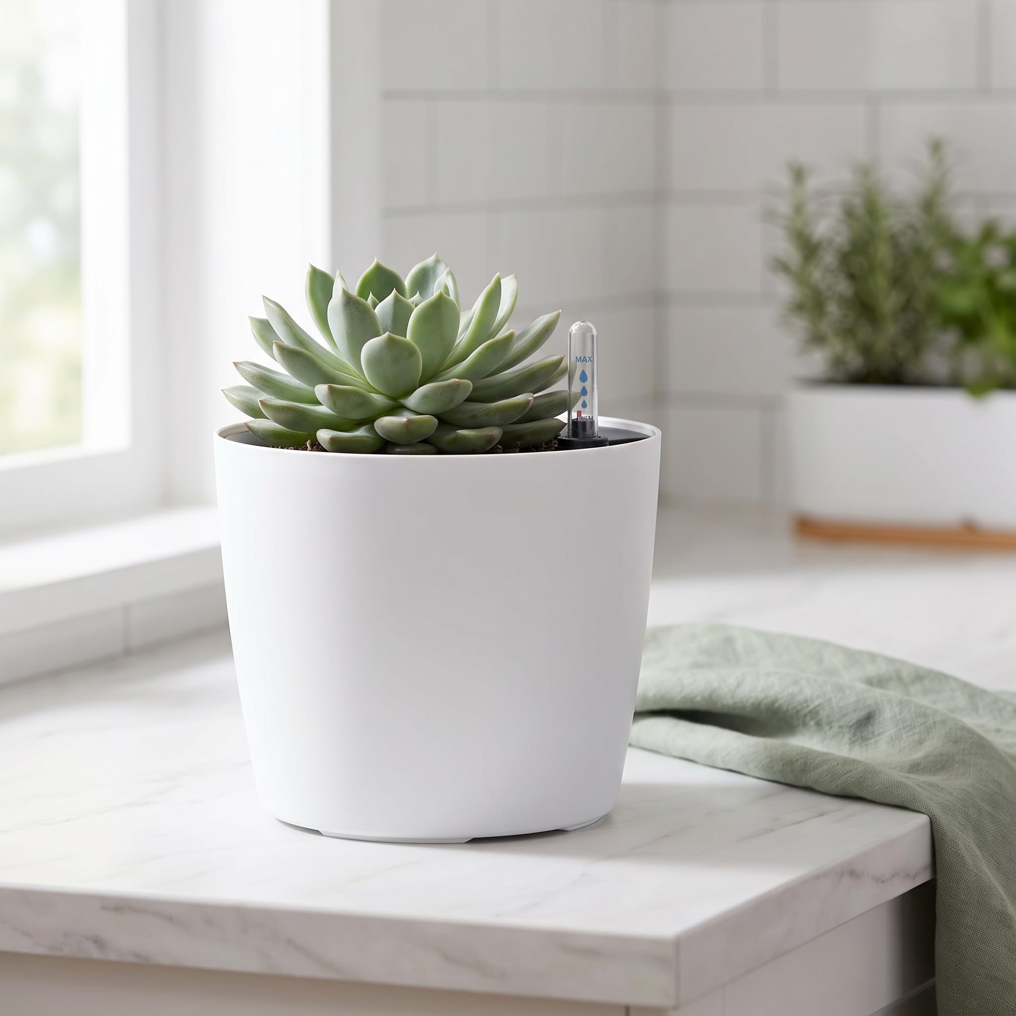 KINJOEK Confezione da 4 fioriere autoirriganti da 17,8 cm, con indicatore del livello dell'acqua, vaso da fiori bianco decorativo da giardino moderno per piante domestiche, fiori, violette africane,