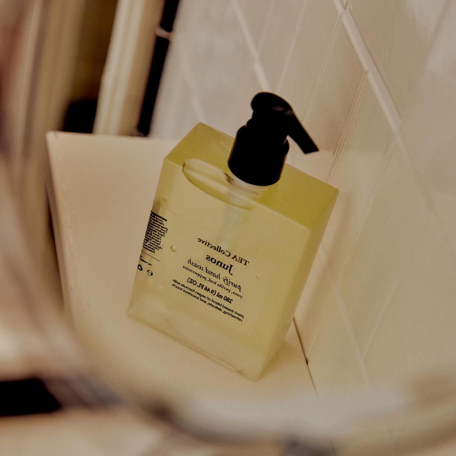 Junos Purify Hand Wash | Yuzu, Perilla Leaf, Eucalyptus | 9.46 Fl Oz | Product of Korea