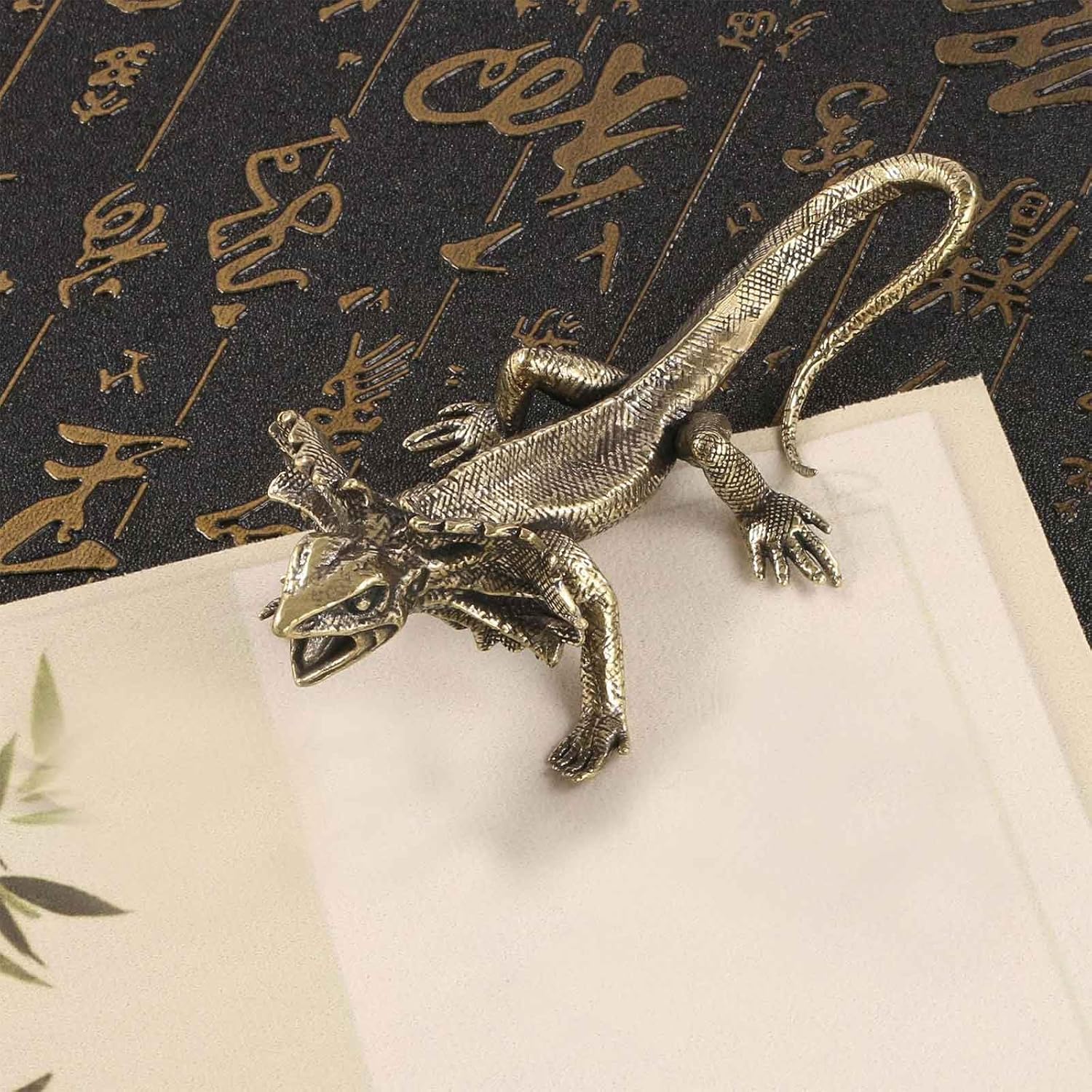 SnowOwl 2pcs Gold Umbrella Lizard & Fox Sculpture Vintage Brass Animal Figurines Statue Feng Shui Ornament for Home Office Garden Desktop Decor (Figurines-04)