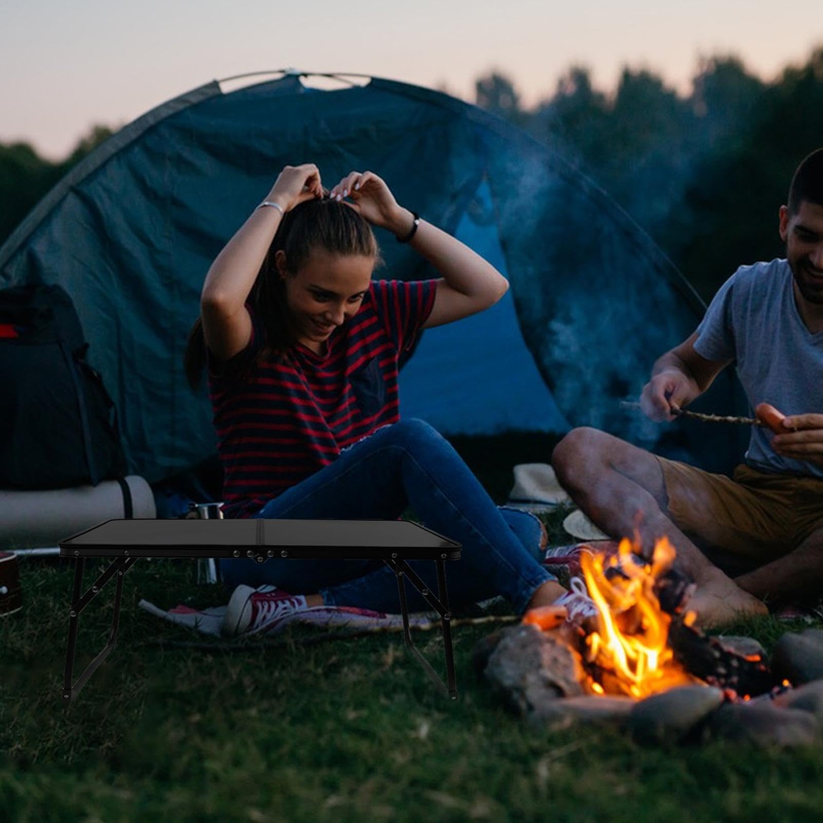 Table pliante portable stable pour optimiser l'espace en camping