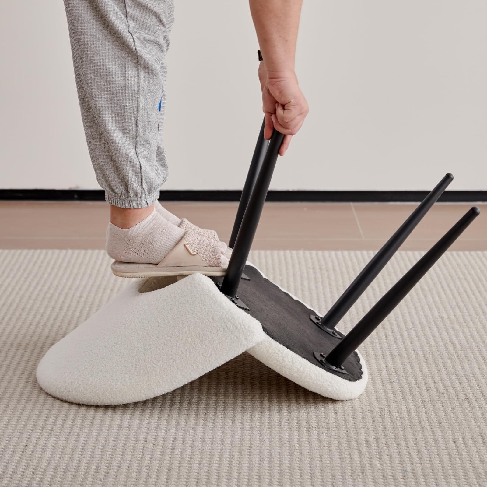 Set di 4 Sedie da Sala da Pranzo, Sedia da Pranzo Teddy in Velluto Morbido, Sedia da Cucina con Cuscini e Braccioli, Gambe in Metallo - Bianco