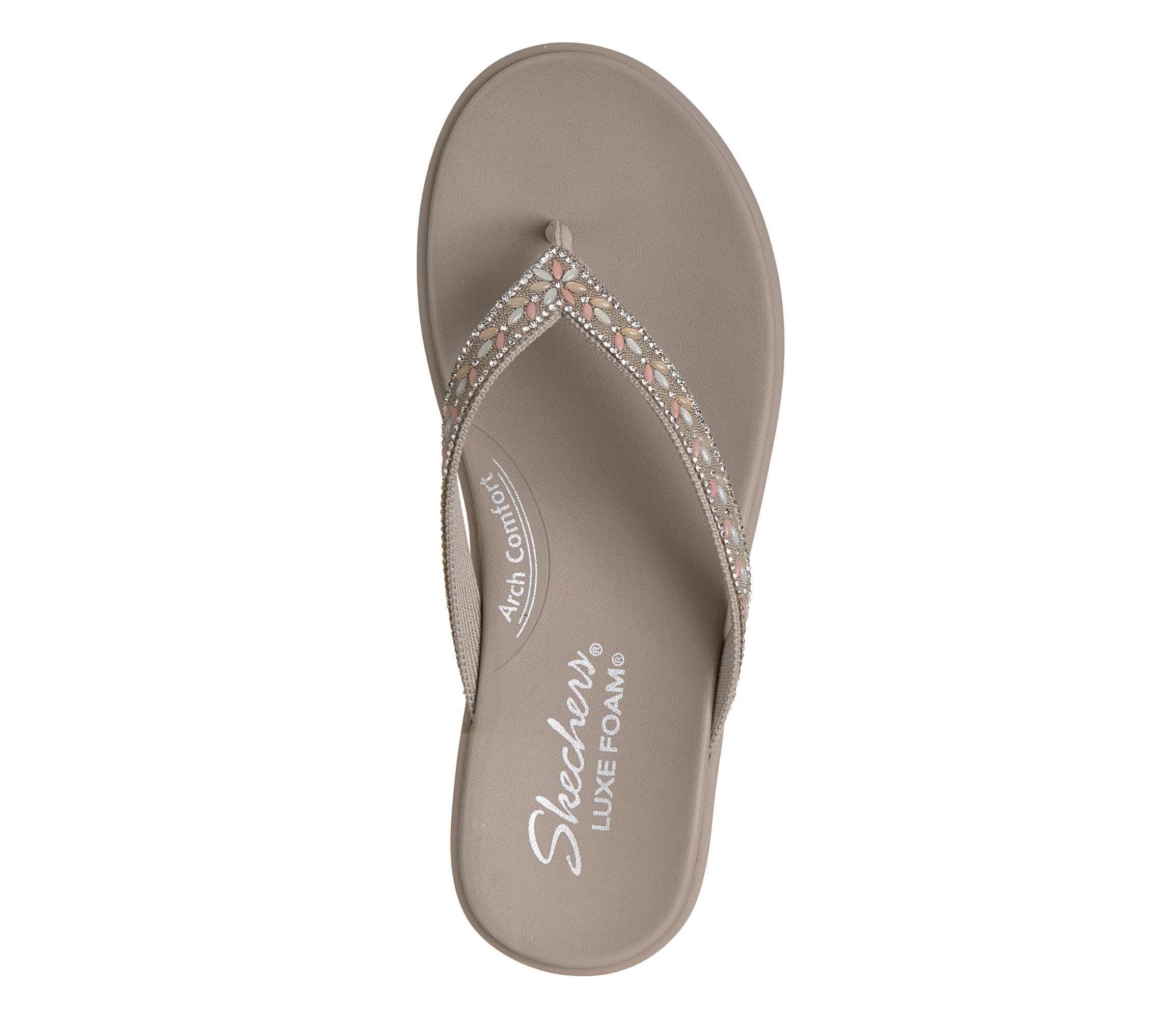 Skechers Damen Meditation Luxe-Floral Embellished Flache Sandale | Luxe Foam Cushioned Footbed, Arch Comfort Support, Vegan Materials, Rhinestone Floral Embellishments, Jewel Flip Flop Sandal