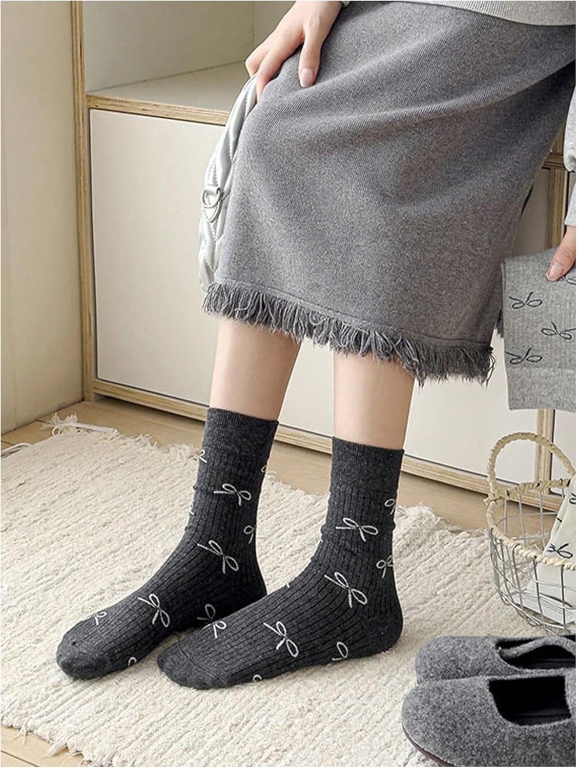 OYOANGLE Women's 5 Pairs Bow Graphic Crew Socks Set Soft Comfortable Non Slip Casual Socks - Image 3