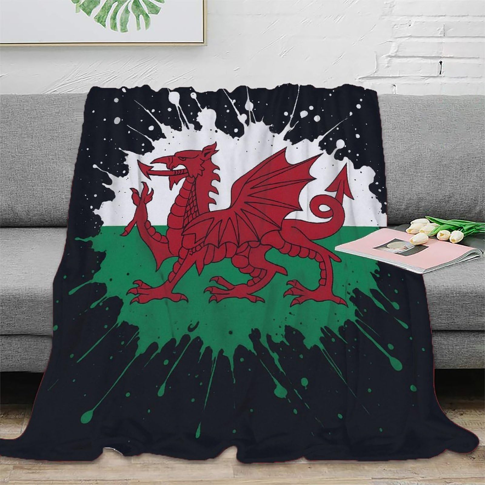VWSXDCFVR 3D Printed Welsh dragon design Bedding Throw Microfiber Ultra Soft Warm Bedding vibrant splash art Bedding Blanket Compact Portable for Adults Teens Guests Families 40x50inch(100x130cm)