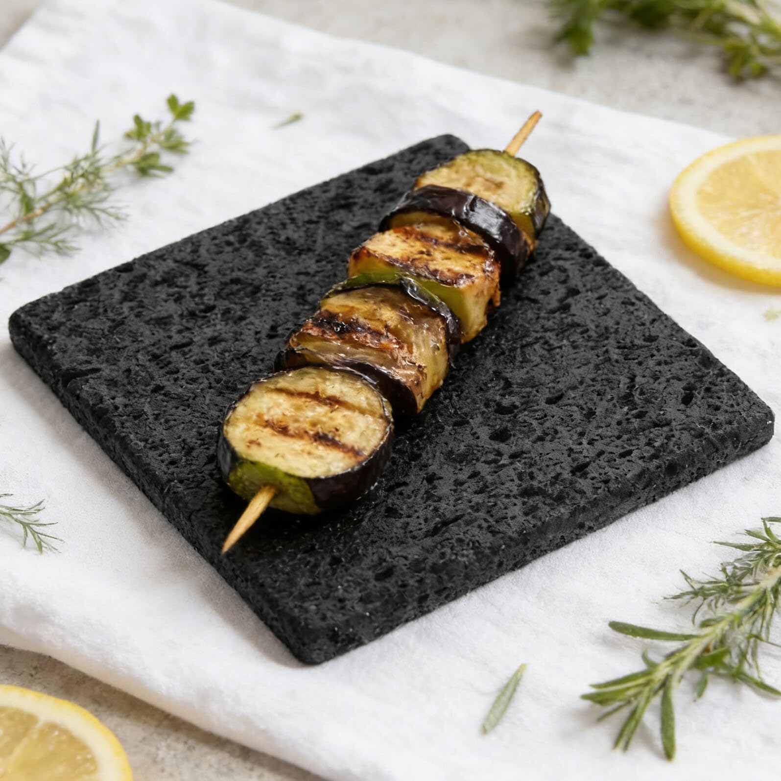 Piastra per Griglia in Pietra Vulcanica Coreana 20x20x1,5 Cm Pietra Lavica per Barbecue Domestico Versatile Adatta a Carne, Tofu e Funghi Uso in Casa e All’aperto