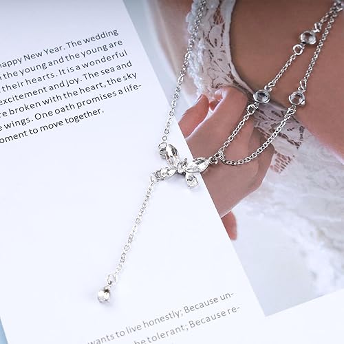 Vista 5 de Andelaisi Collar bohemio de mariposa en capas, collar de plata en Y Lariat, collar de gota de cristal plateado y gargantilla brillante de mariposa