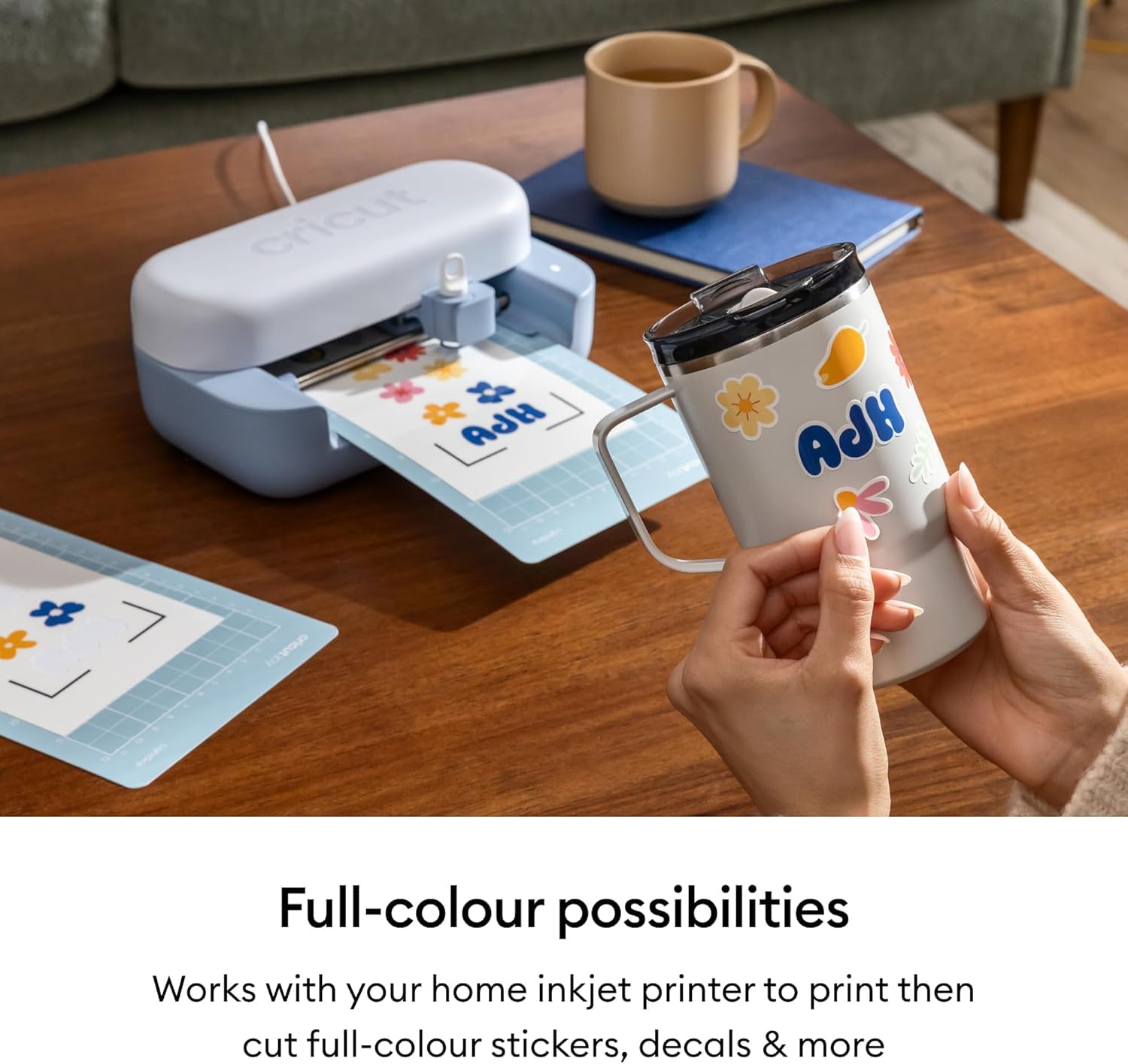 Cricut Joy™ 2 Essential Bundle + zawartość cyfrowa, kompaktowa inteligentna maszyna do cięcia, idealna do spersonalizowanych kart, prostych naklejek i etykiet