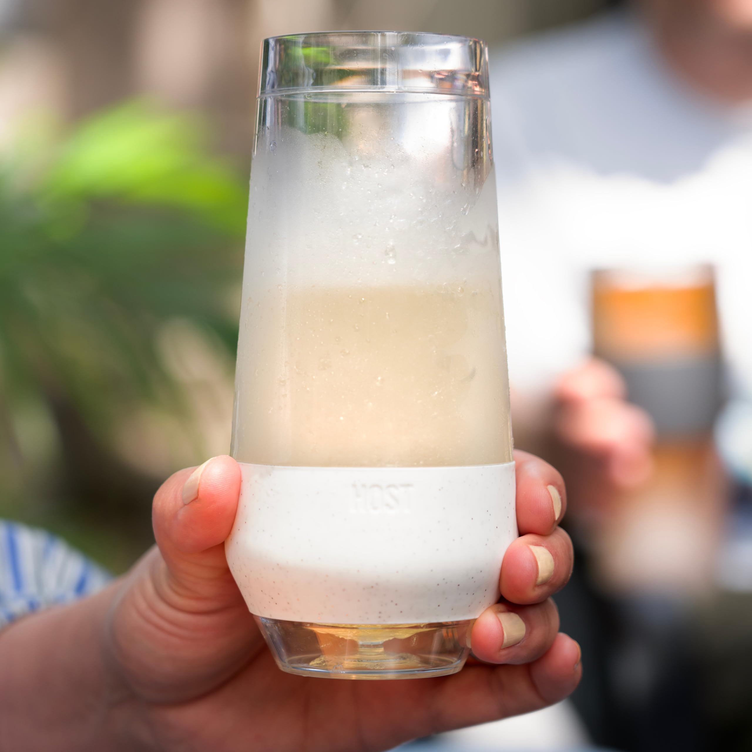 HOST Champagne Freeze Kühlbecher, Doppelwandige, isolierte, gefrierbare Weingläser ohne Stiel mit aktivem Kühlgel | mit isoliertem Silikongriff, 4er-Set, 266 ml (9 oz) – Glitzer (10040)