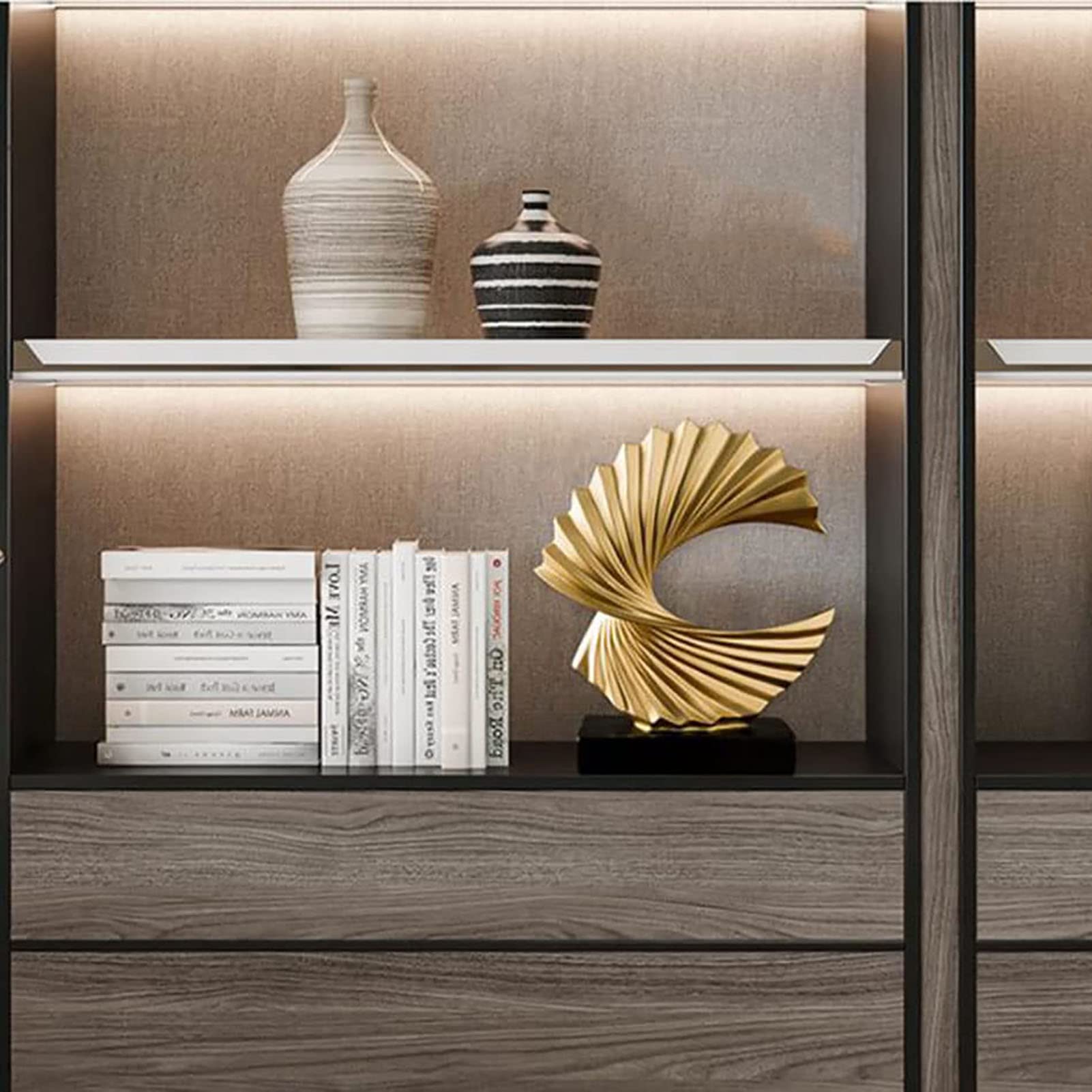 Abstrakte Harz Skulpturen als stilvolle Büro Deko | Goldene Ozeanwelle Decoration Dreidimensionale Skulptur 28 cm high for Wohnzimmer Schlafzimmer Büro Desktop