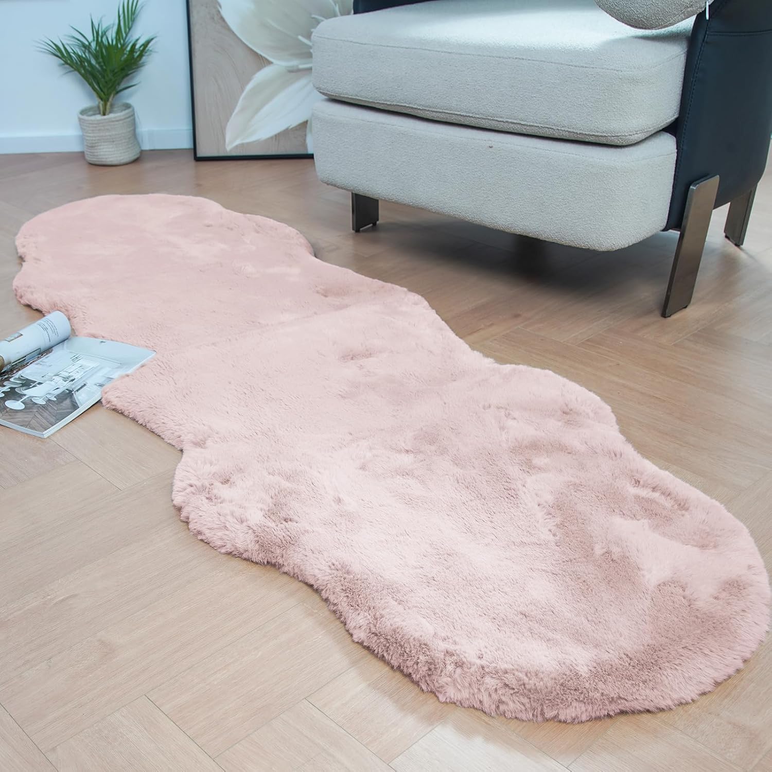 Latepis Light Pink Runner Rugs for Bedroom Girls 2x6 Non-Slip Washable Bedside Rug Soft Faux Rabbit Fur Rug for Living Room Sofa Floor Nursery and Dorm