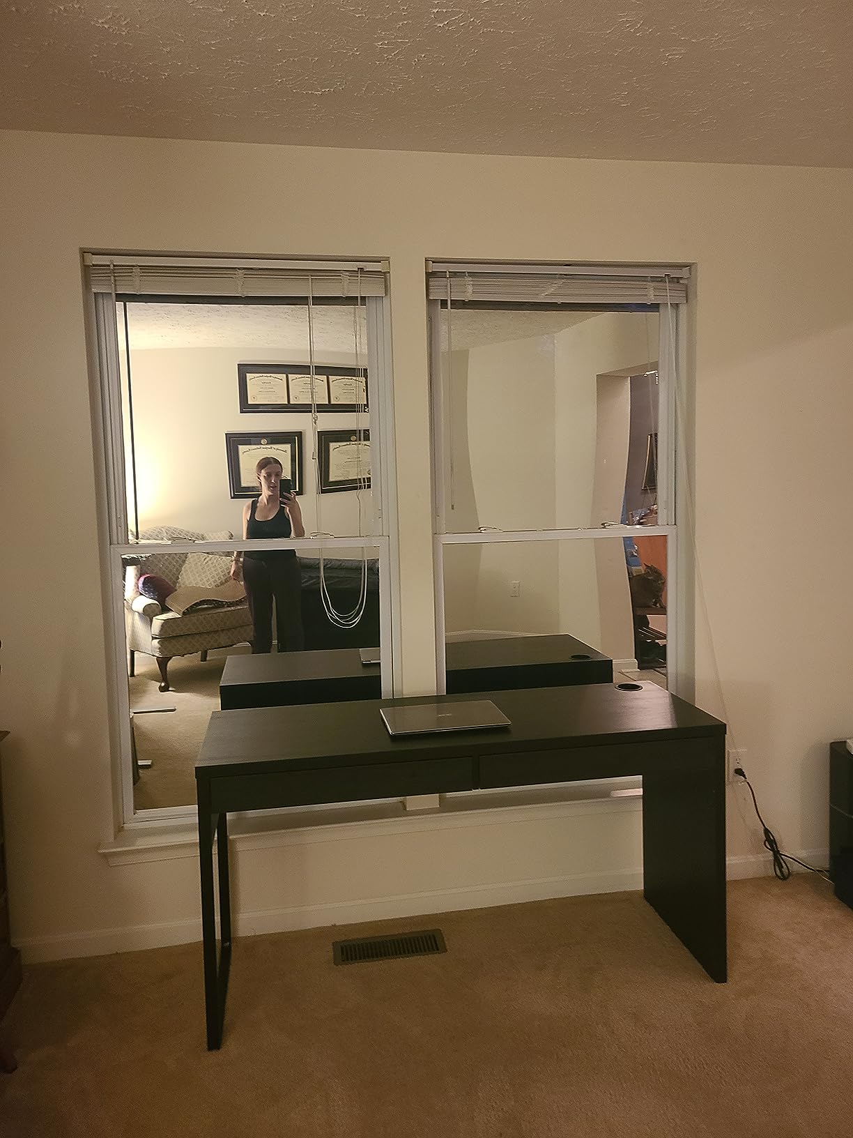 Buydecorativefilm BDF S05 Pellicola Per Vetri One Way Mirror | Argento 5% 61 Cm X 4,9 M | Effetto Specchio Diurno Per Privacy E Protezione Solare
