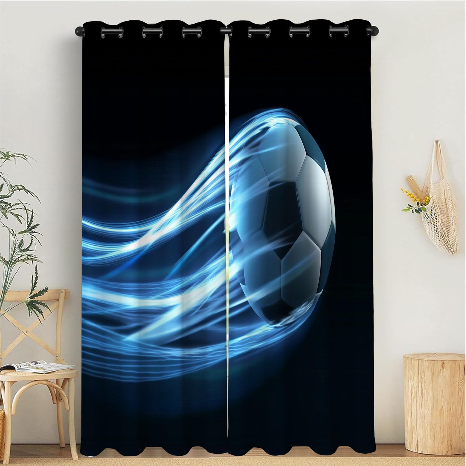 Rideaux occultants chambre enfant thème football pour créer un espace de jeu unique