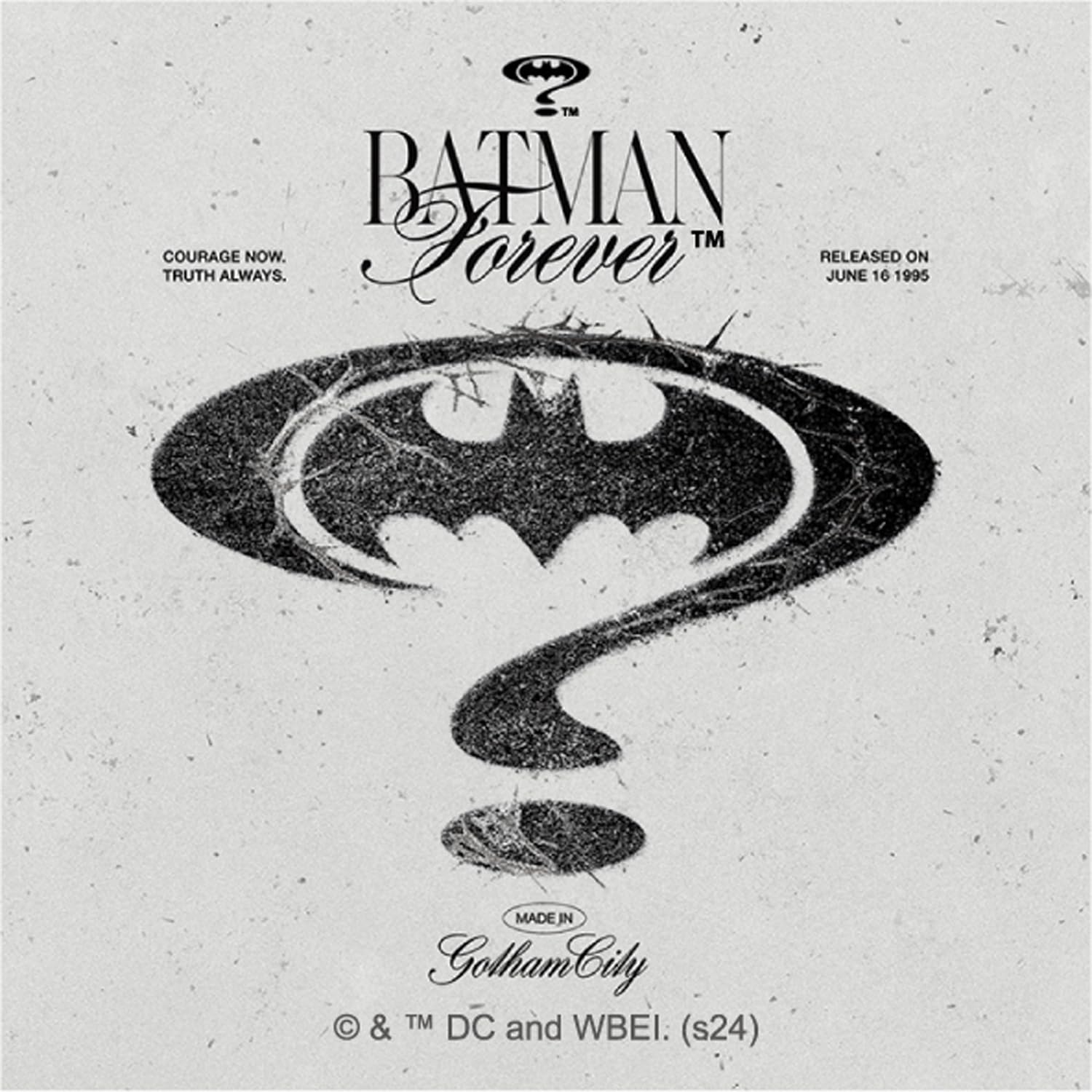 バットマンフォーエヴァー　海外版　ステッカー 85枚　ボックス付き Amazon.com: Batman 85th Anniversary Sticker Set (Batman