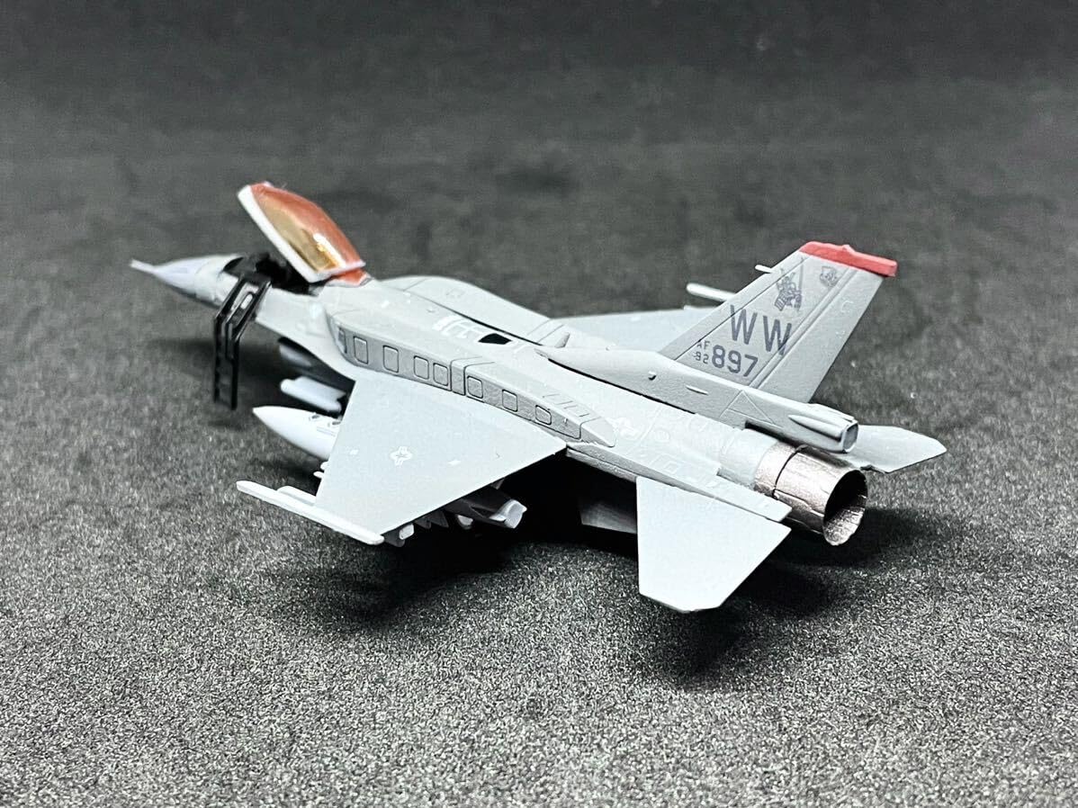 F-16　プラモデル完成品 Amazon | 完成品 F-16 CFT エフトイズ オープンキャノピー