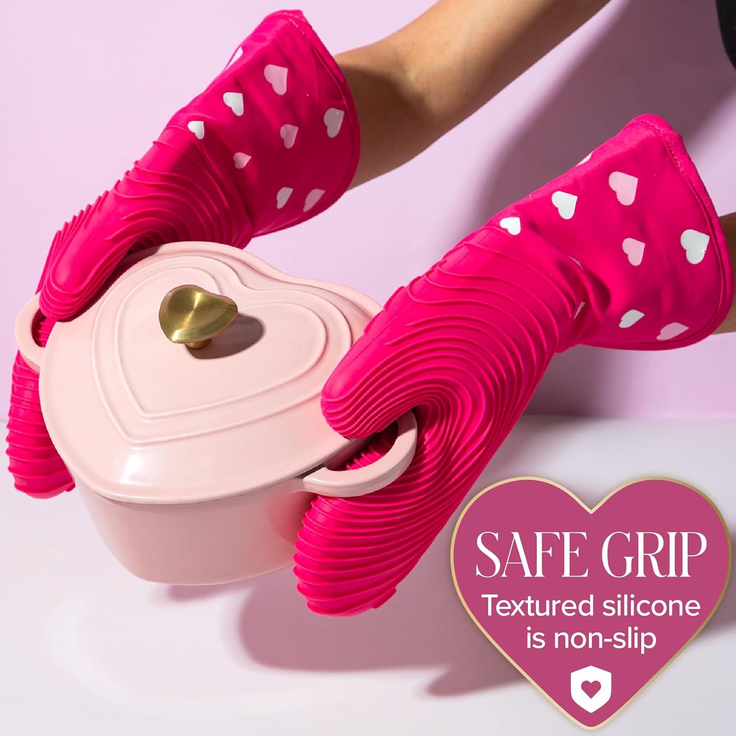 Paris Hilton Oven Mitt Set with Heart Design, Heat Resistant Pot Holders Featuring Non-Slip Textured Silicone Grips, 2-Piece Set, Pink - Image 4