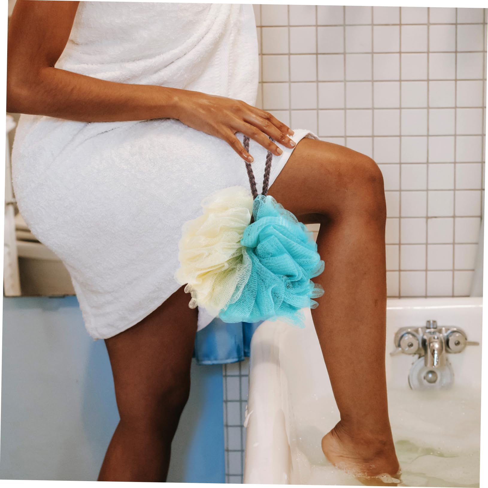 MERRYHAPY 5Pcs Bath Shower Sponge Extra Dual Color Exfoliating Loofah for Adults Soft Body Wash Scrubber for Comfortable Skin Cleansing and Relaxing