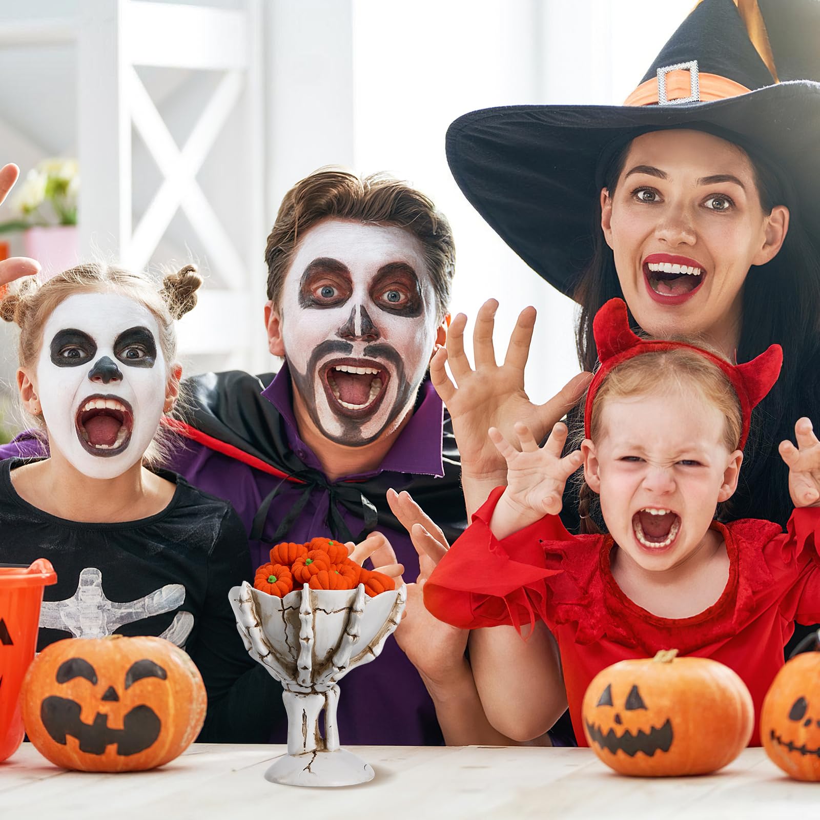 NOLITOY 2 Pcs Halloween Candy Bowl Resin Skeleton Hand Skull Dishes Fruit Bowl Snack Candy Tray for Home Halloween Party Decoration