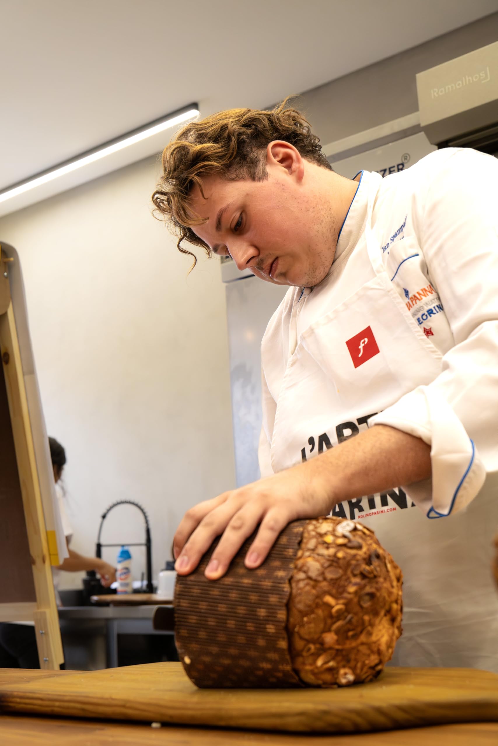 Ian Spampatti Handwerklicher Panettone mit Pistazie und Sauerteig, 1 kg