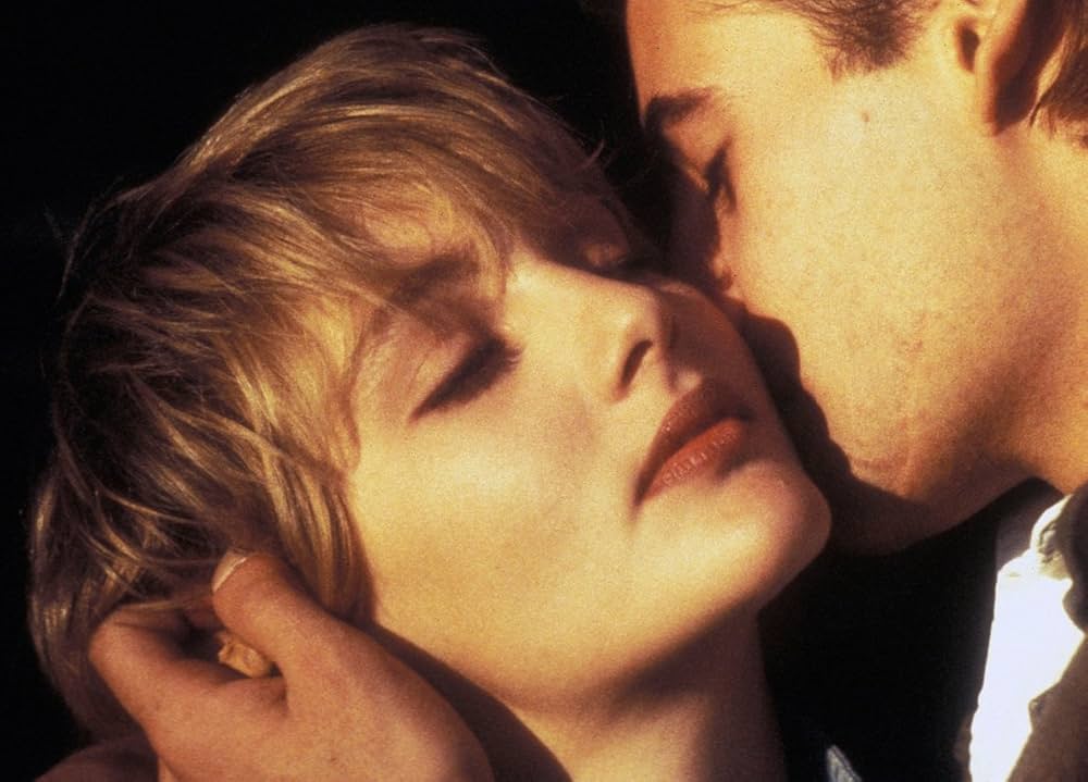 ニア・ダーク/月夜の出来事('87米)〈初回生産限定〉　新品未開封　DVD Amazon.co.jp: ニア・ダーク 月夜の出来事 [DVD] : エイドリアン