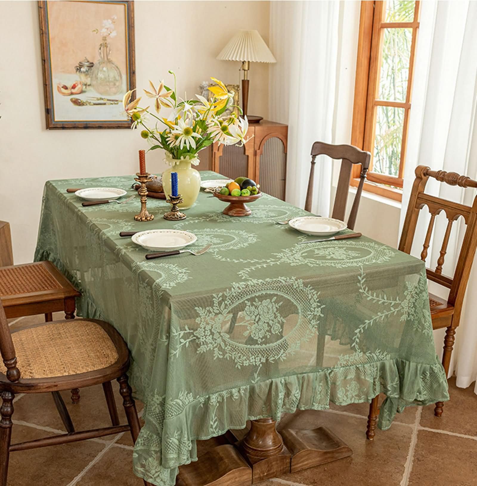 Nappe lavable anti tache 150x260 cm en polyester brodé de la marque Beydodo
