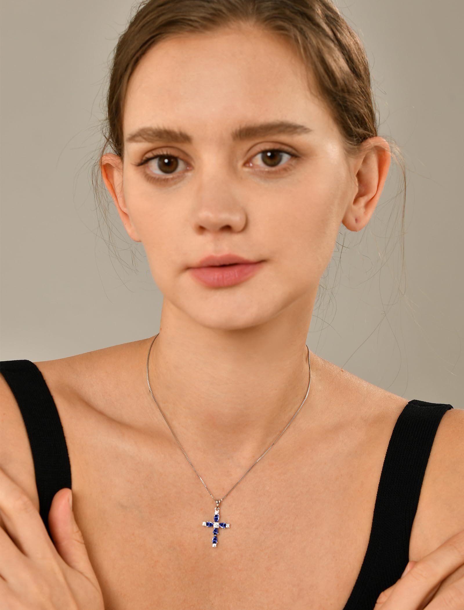YL Collar Cruz Plata de Ley 925 con 12 Piedras de Nacimiento de Circonita Regalos con Colgante de Crucifijo para Mujeres Mamás, 45-48 CM