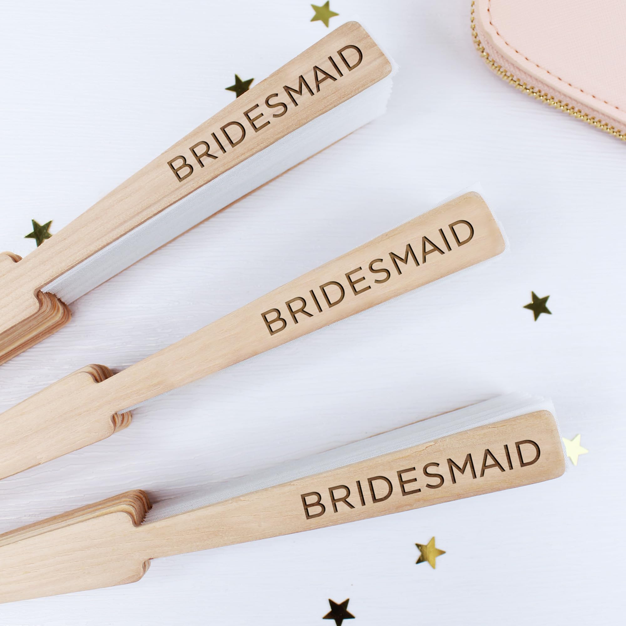 eBuyGB Engraved Bridesmaid White Wooden Wedding Role Folding Fan, Hen Party Accessories for Bride To Be Hen Do Decorations - Image 3