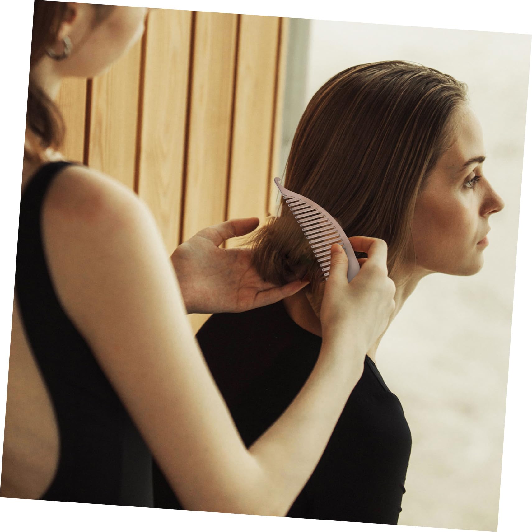 ERINGOGO Peine de Peluquería Ligero Portátil de Aleación de Titanio Adecuado para Peinar y Cortar el Cabello Antiestático y Antioxidante para Uso en Casa y Viajes