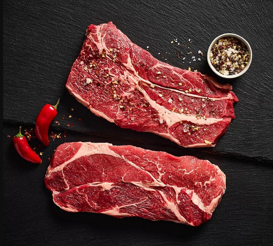 USDA Choice Beef Boneless Under Blade Chuck Steak is U.S. inspected and passed by Department of Agriculture. Safe Handling Instructions: Keep refrigerated or frozen. [ 44 oz, 2.75 lb ]
