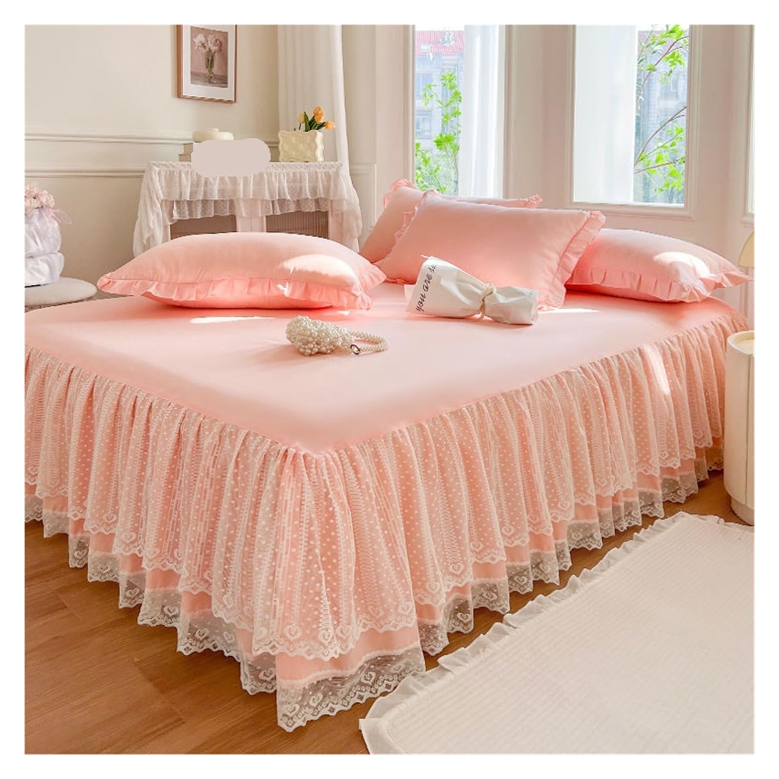 Matelas antidérapant réglé par ce drap de lit élégant en dentelle rose protecteur