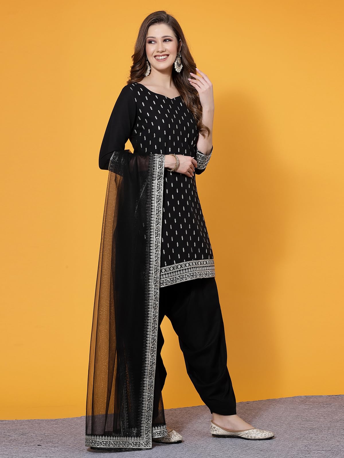 Sanisa Women's Rayon Blend Embroidery Straight Kurta With Pant And Embroidery Dupatta (49Kbd583Nz-Xl_Black)
