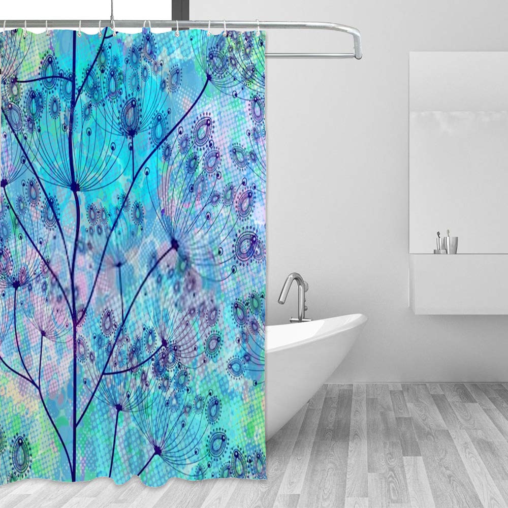 Rideau de douche fleurs bleues pour une salle de bain fraîche et zen