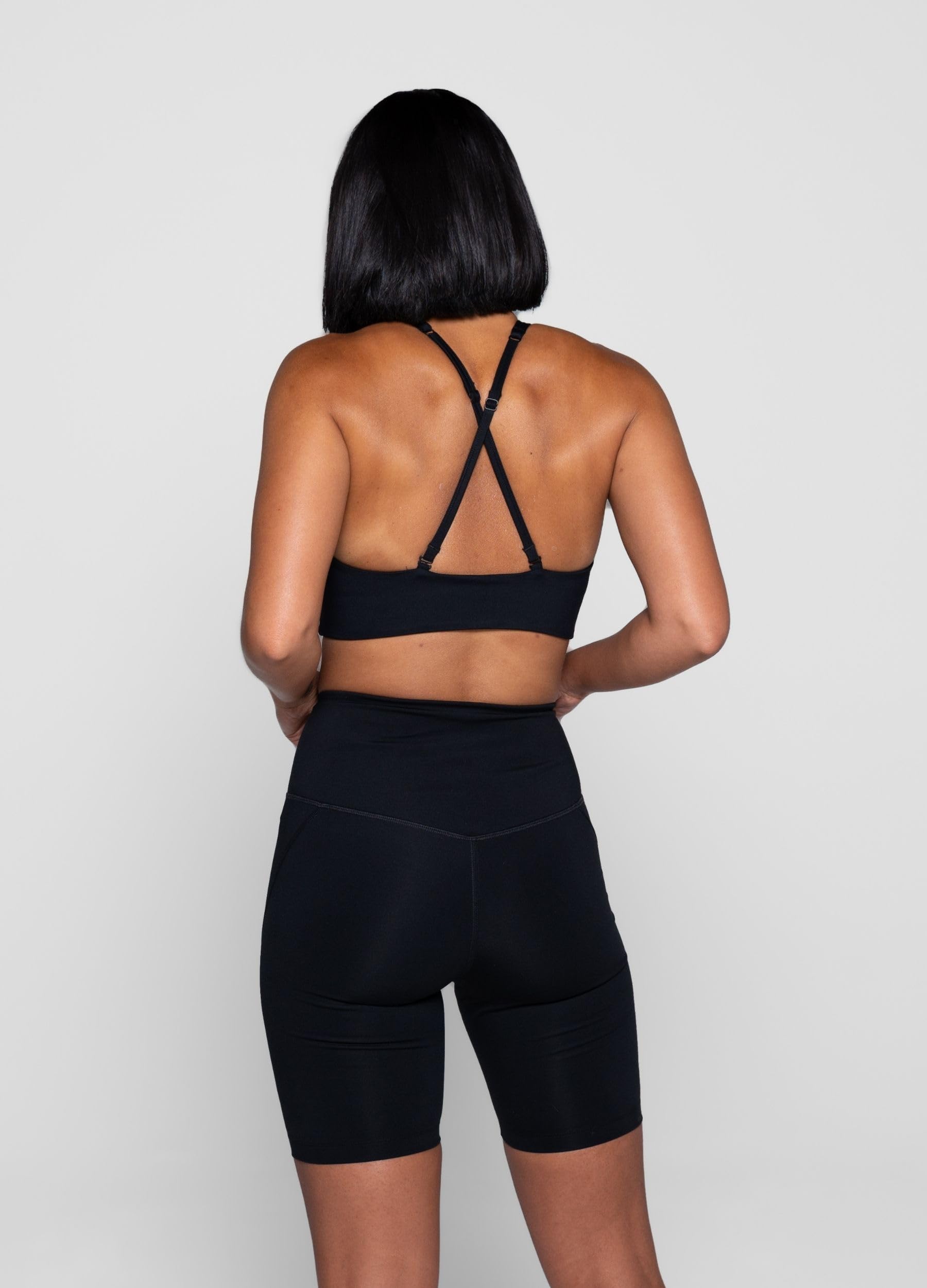 Girlfriend Collective Damen Topanga, Cross-Back Sports Bra