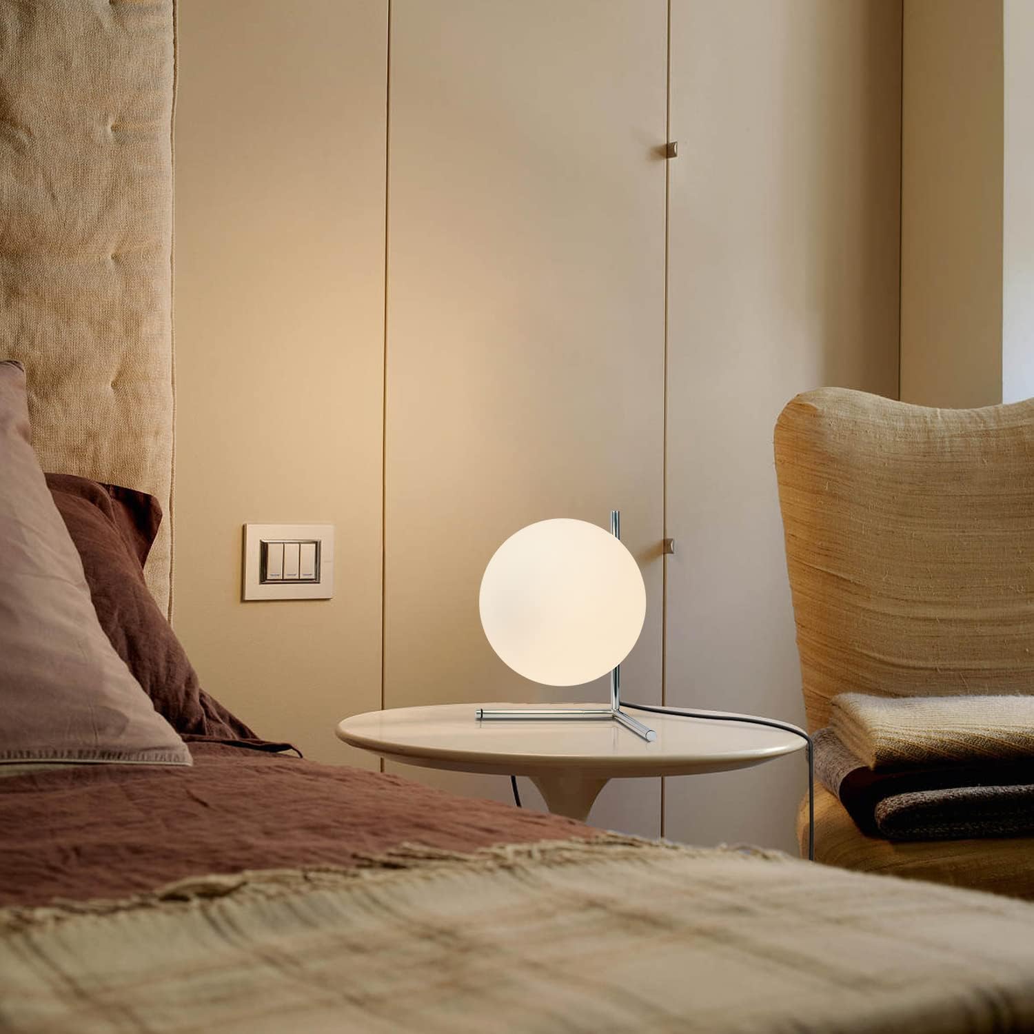 BOKT Modern Globe Table Lamp Chrome Simple Desk Lamp Bedside Nightstand Small Lamp Nordic Creative Design White Glass Ball Reading Lights for Study Living Room Bedroom Children Room Cabinet Farmhouse