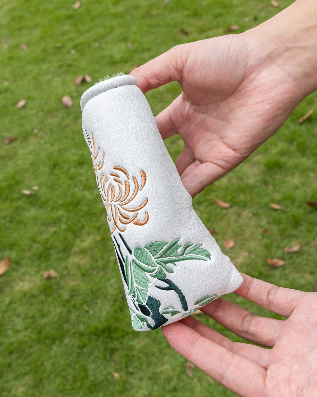 Floral Style Golf Head Covers, Chrysanthemum Golf Club Covers for Drivers, Fairway Woods, Hybrids, Mallet and Blade Putter Golf Headcovers with Advanced Embroidery Soft Lined for Most Brands - Autumn