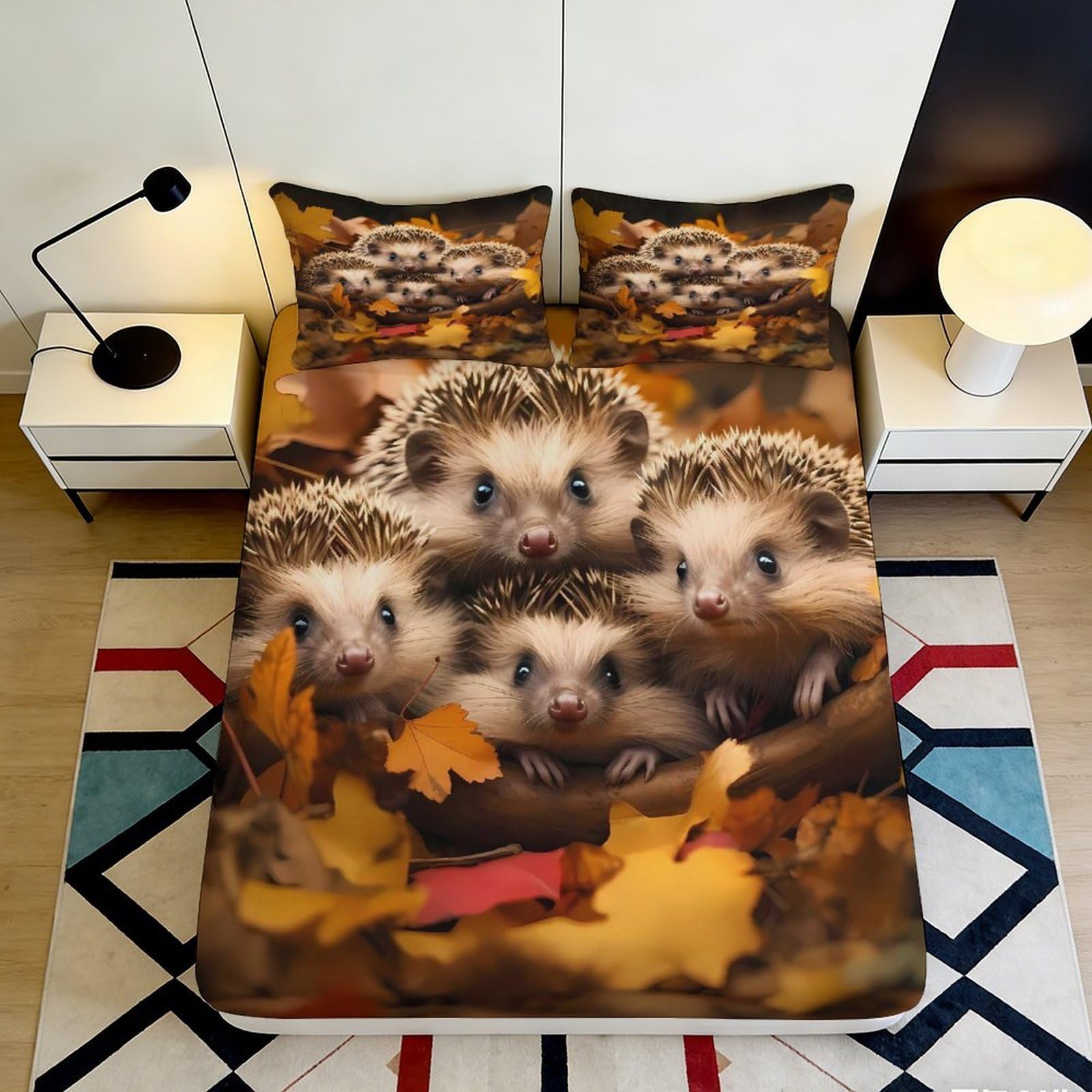 3D Printed Hedgehog Autumn Leaves Fitted Sheet Microfiber Soft Anti-Slip Bed Cover Bedroom Dorm Mattress Protector 140x200x25cm