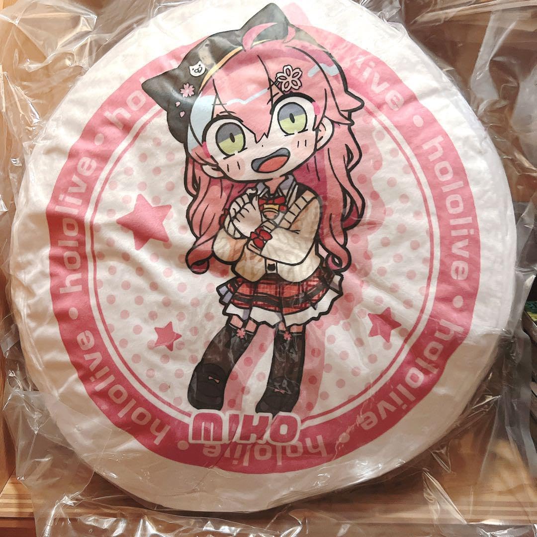 新品【モーリーオンライン限定】ホロライブクッションさくらみこ
