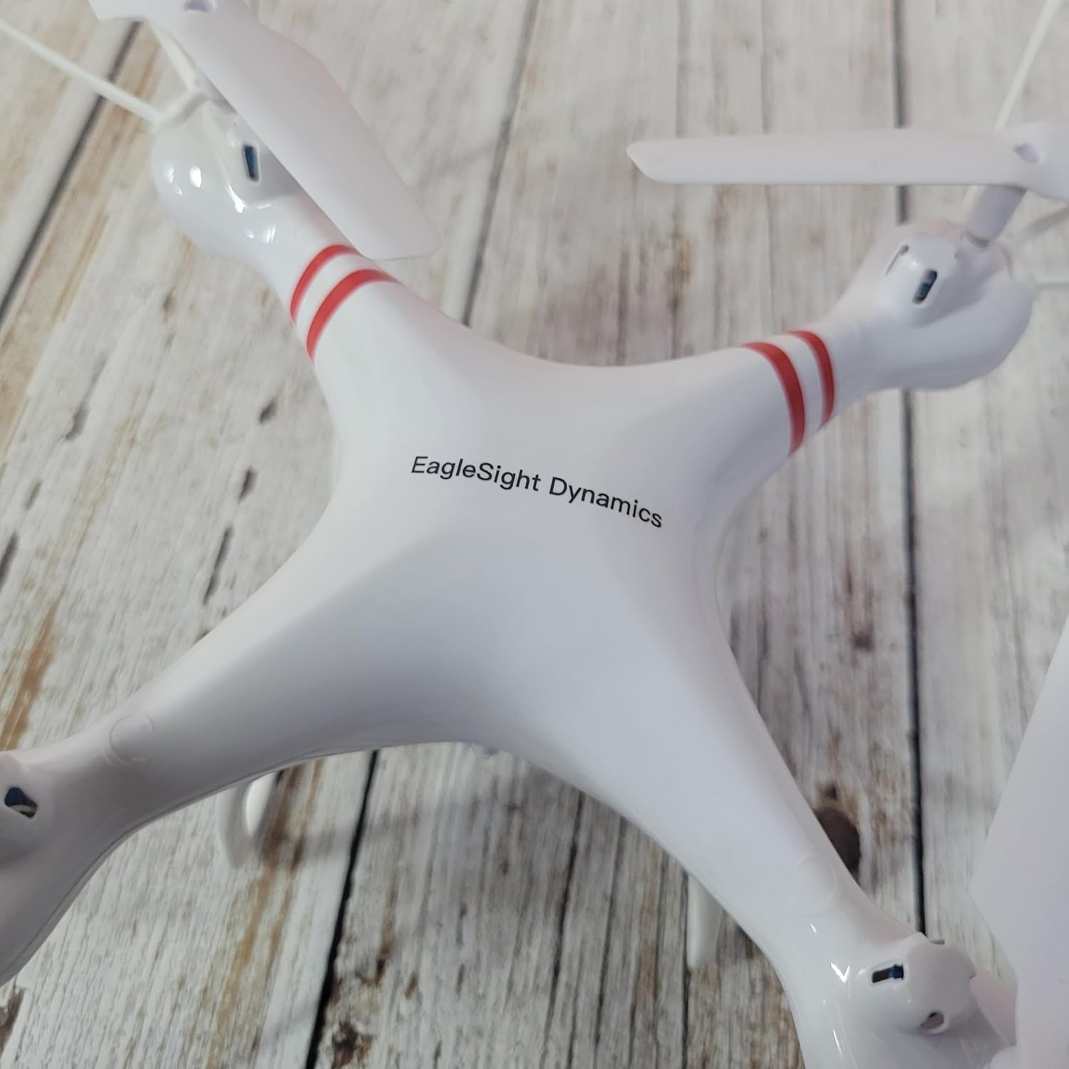 EagleSight Dynamics Photography drones – A beginner-friendly aerial drone for shooting aerial videos and photos.