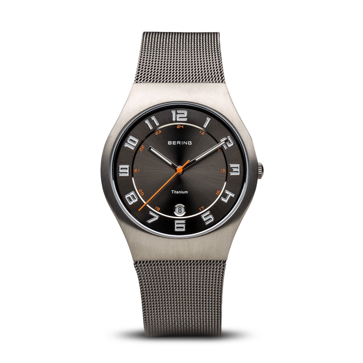 Bering Herren Quarz Uhr | Armbanduhr 37 mm Titangehäuse und Zifferblatt | Milanaisearmband | Saphierglas | 5 ATM | 11937