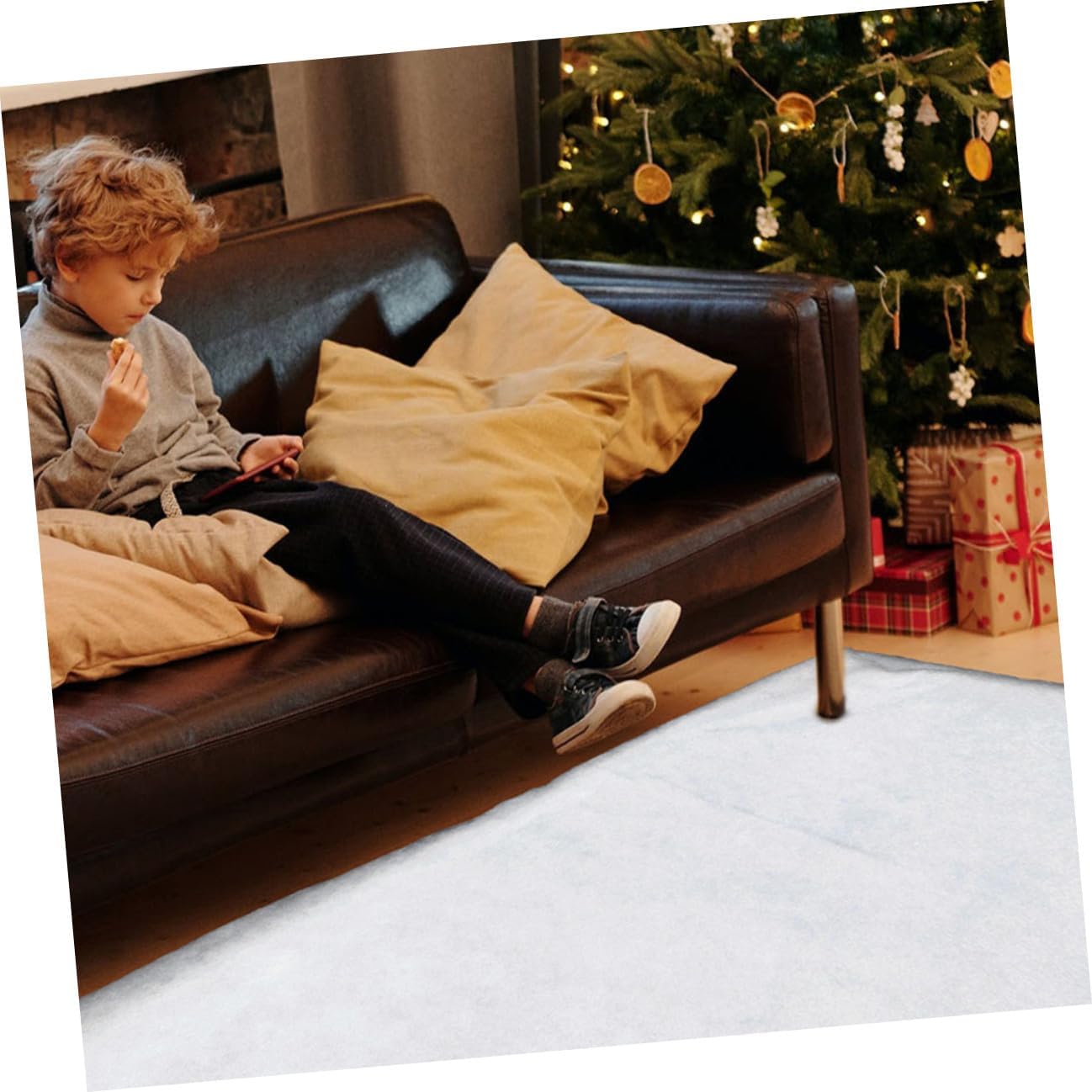 Garneck 2pcs Artificial Snow Blanket for Christmas Village Display Thick White Faux Snow Carpet Indoor Winter Scene Decoration Holiday Tubing Decor