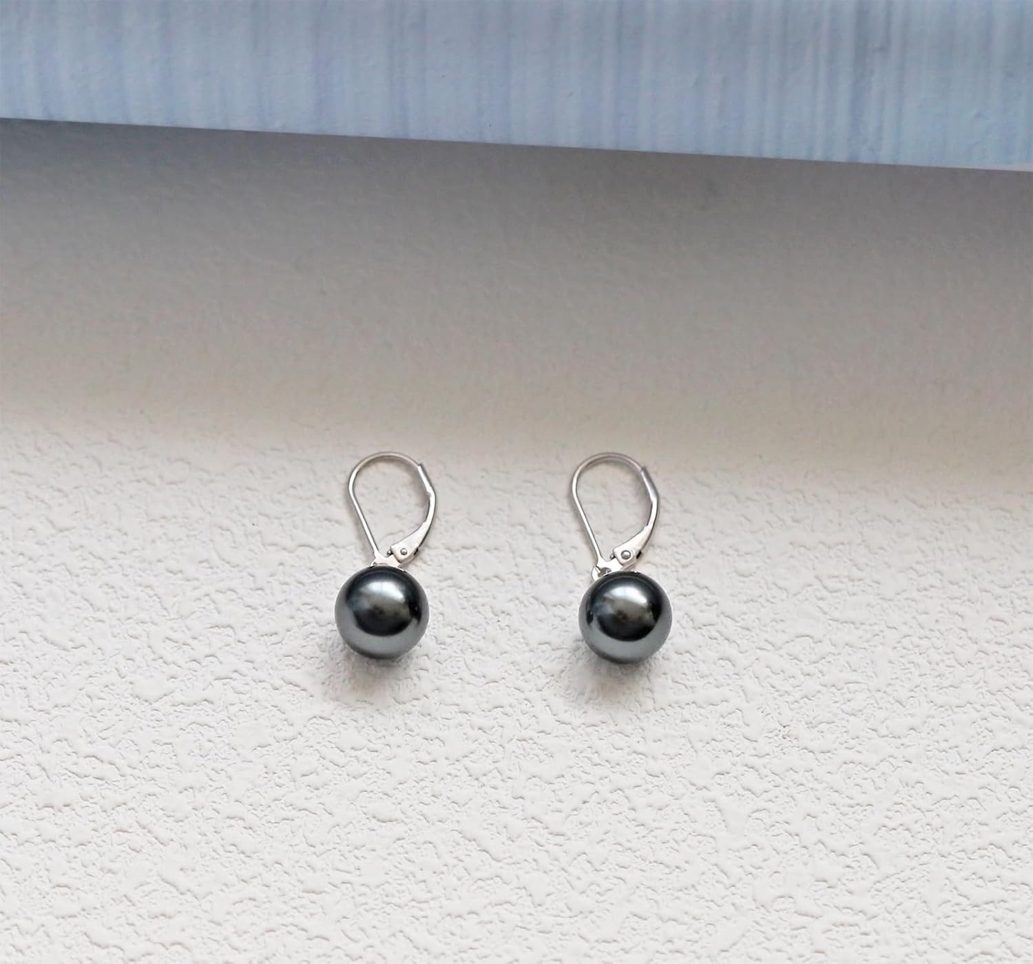 Rnivida 925 Sterling Silver Pearl Leverback Earrings,Hypoallergenic Round Pearls Drop Jewelry Gift for Women