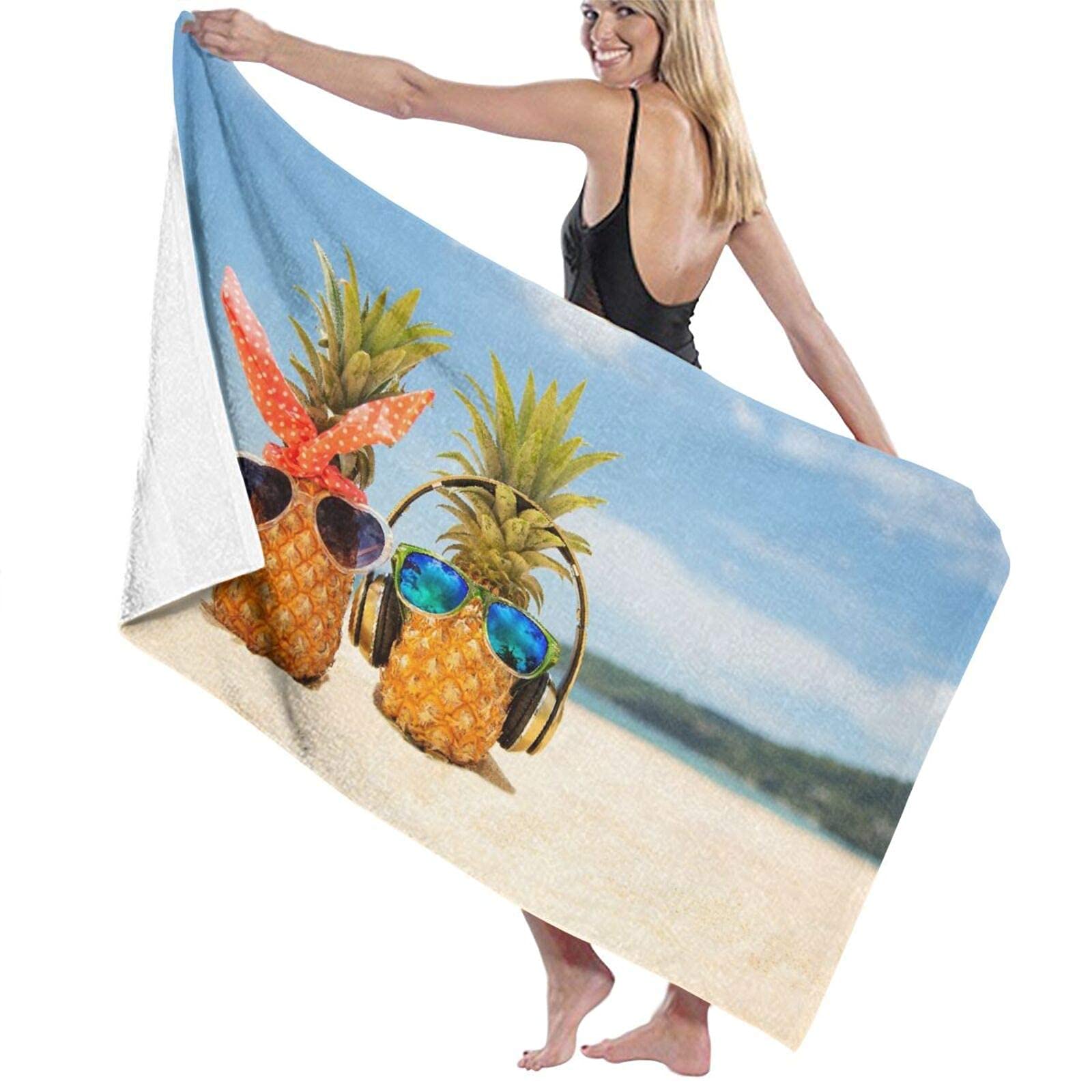 Lsjuee Couple of Attractive Pines On Beach Towel Oversized Fast Dry Superfine Fiber Beach Towels for Adults Circle for Tropical Vacations Hawaii Exercise or Training Swimming Class Swimming 32INx52IN